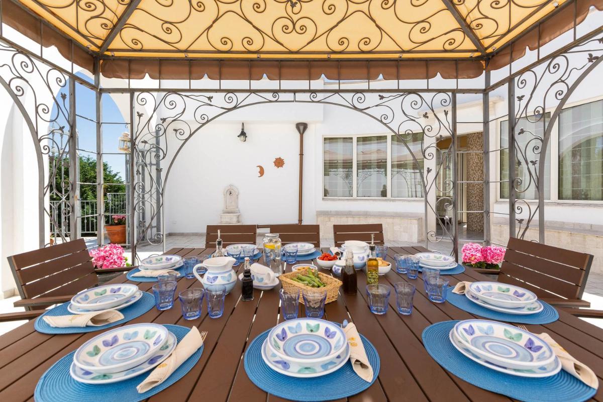 Villa Virgilia by BarbarHouse view 4