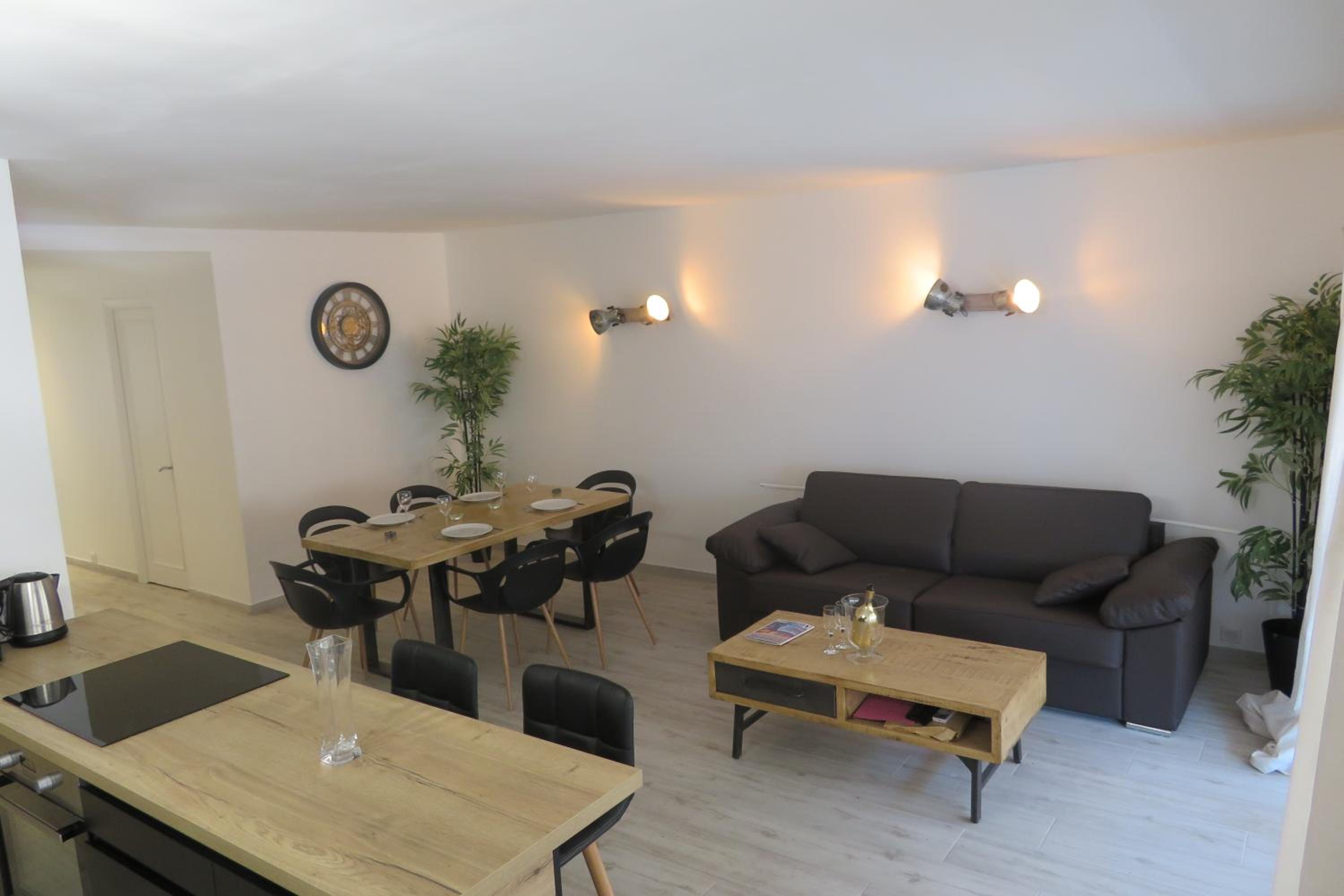 Luxe 6 couchages proxi bord de mer centre ville photo 2