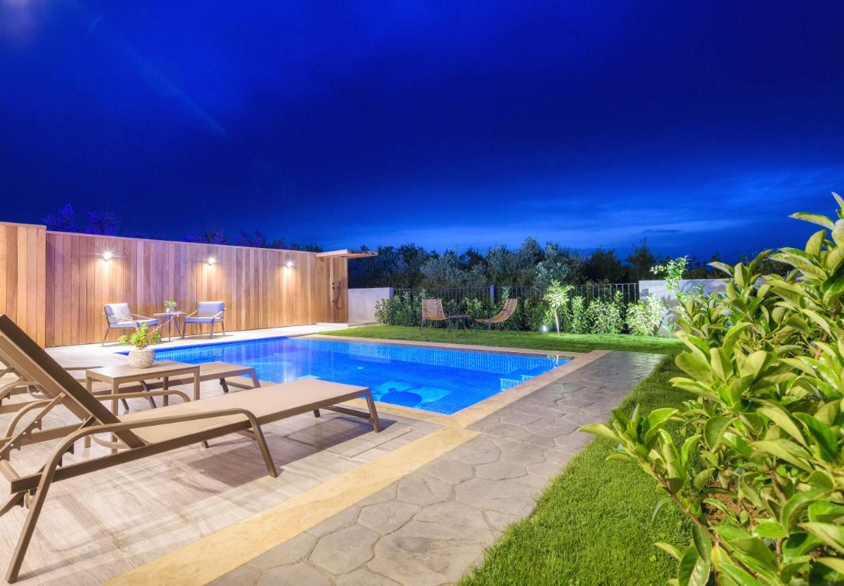 AKEA Villas view 2