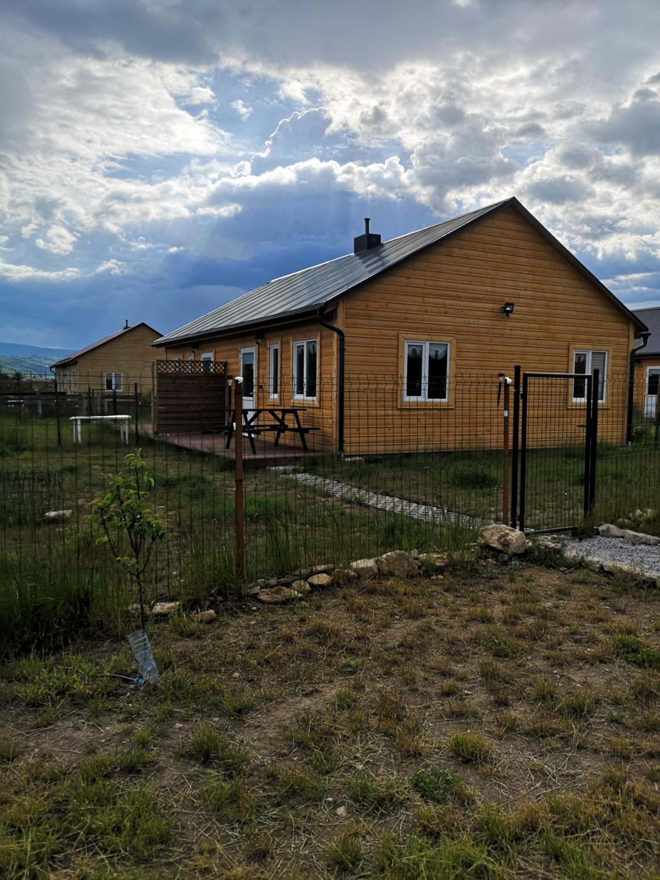 Photo 42