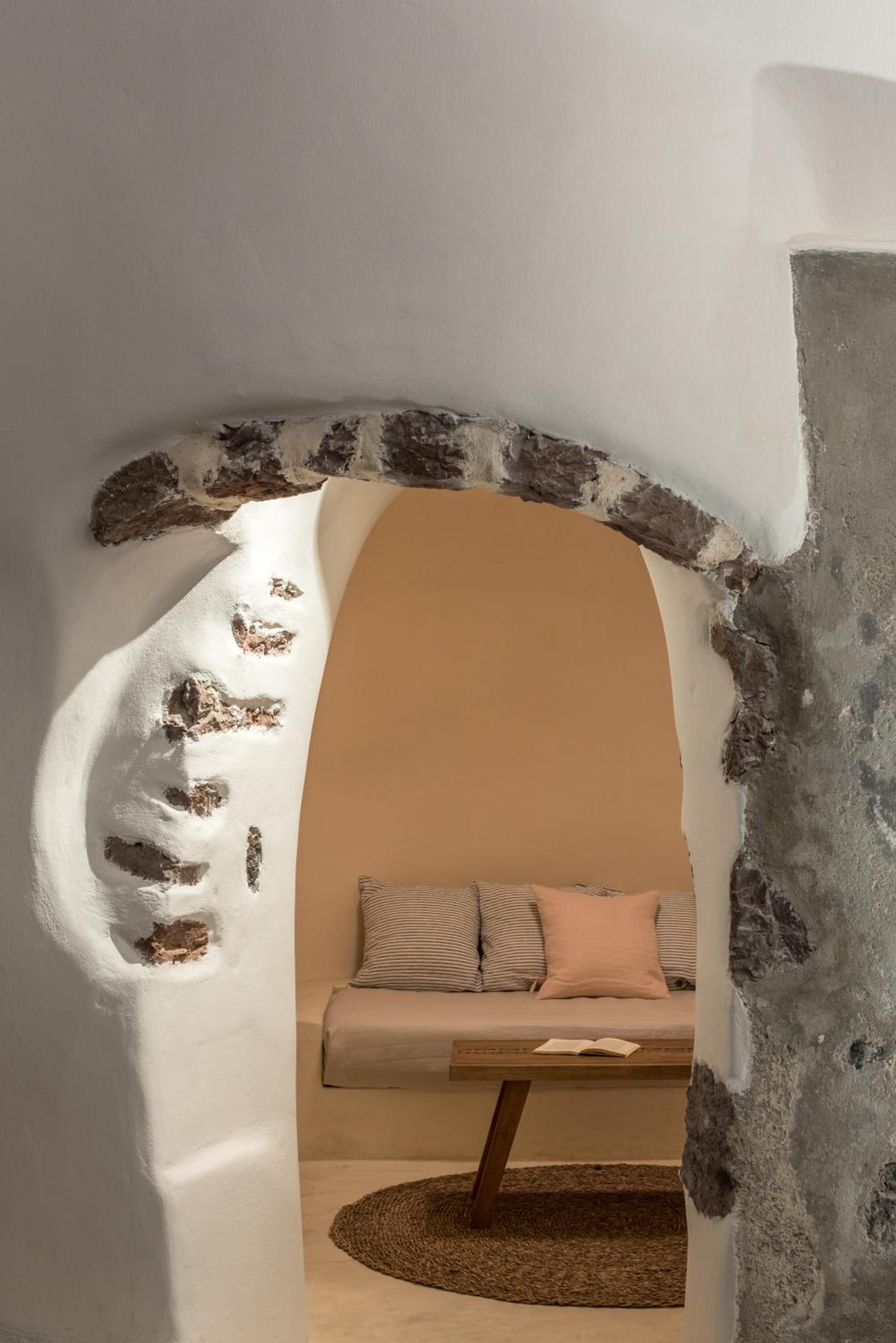 Historic Old bakery cave by Cycladica photo 3