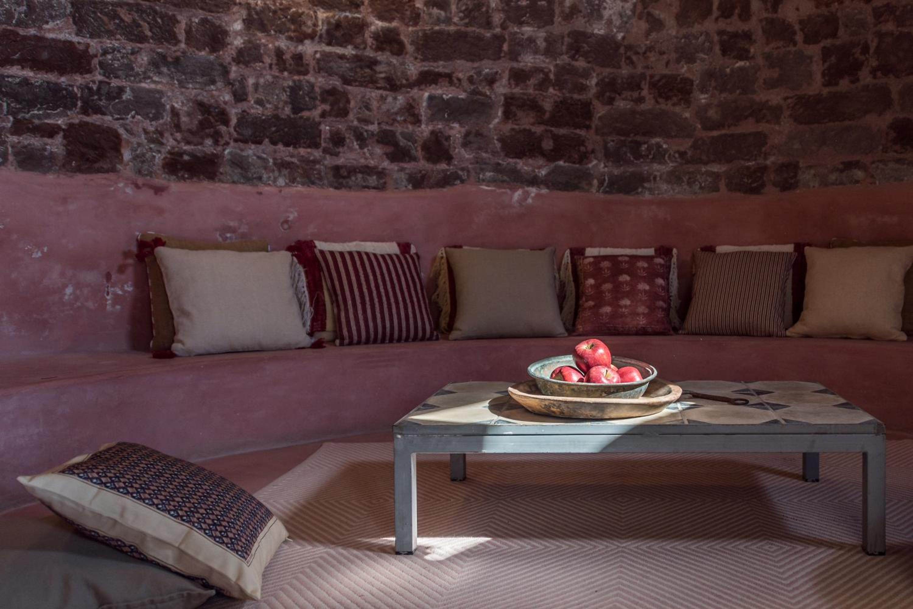 Historic Old bakery cave by Cycladica photo 2