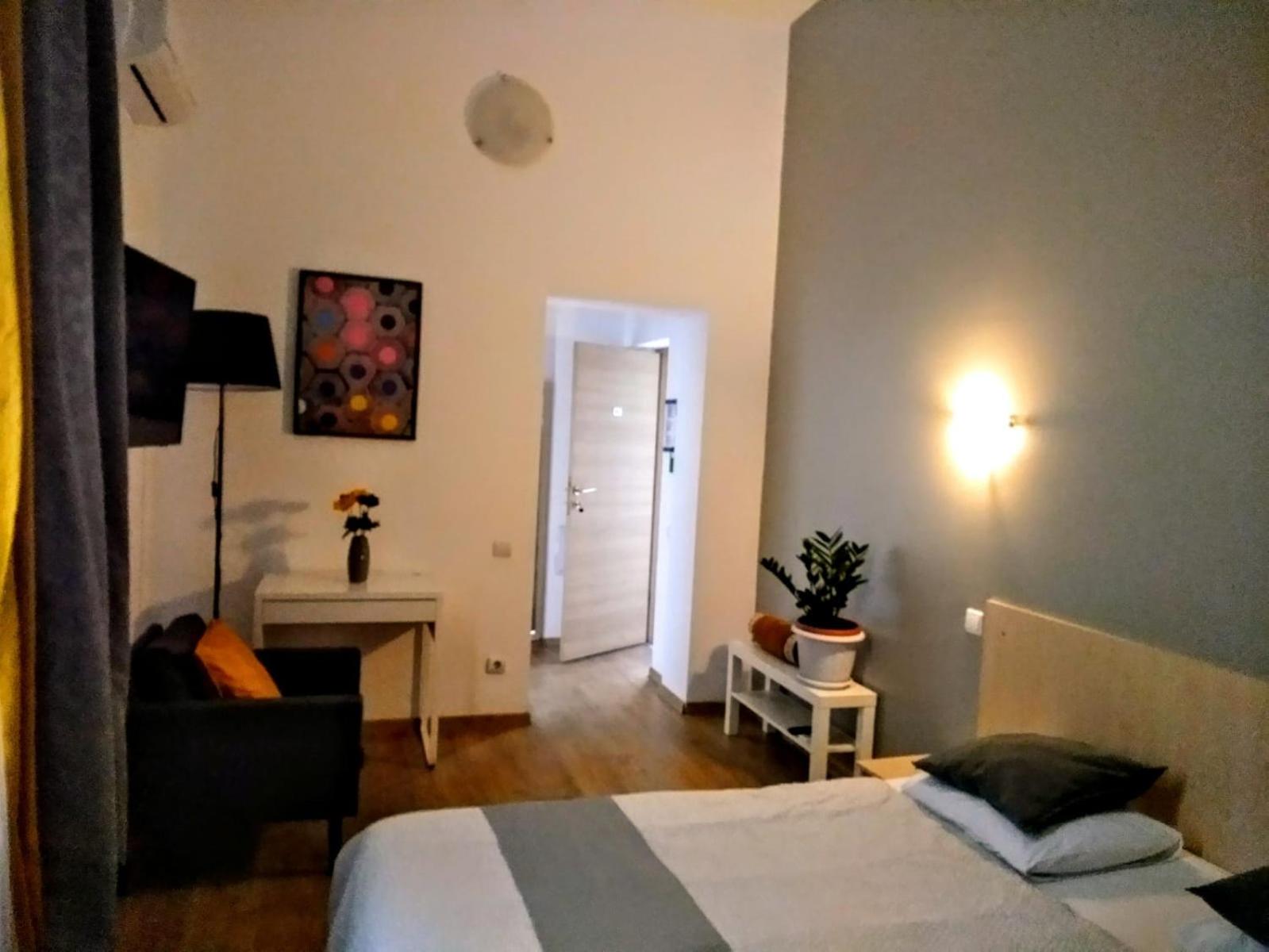 Central Guesthouse