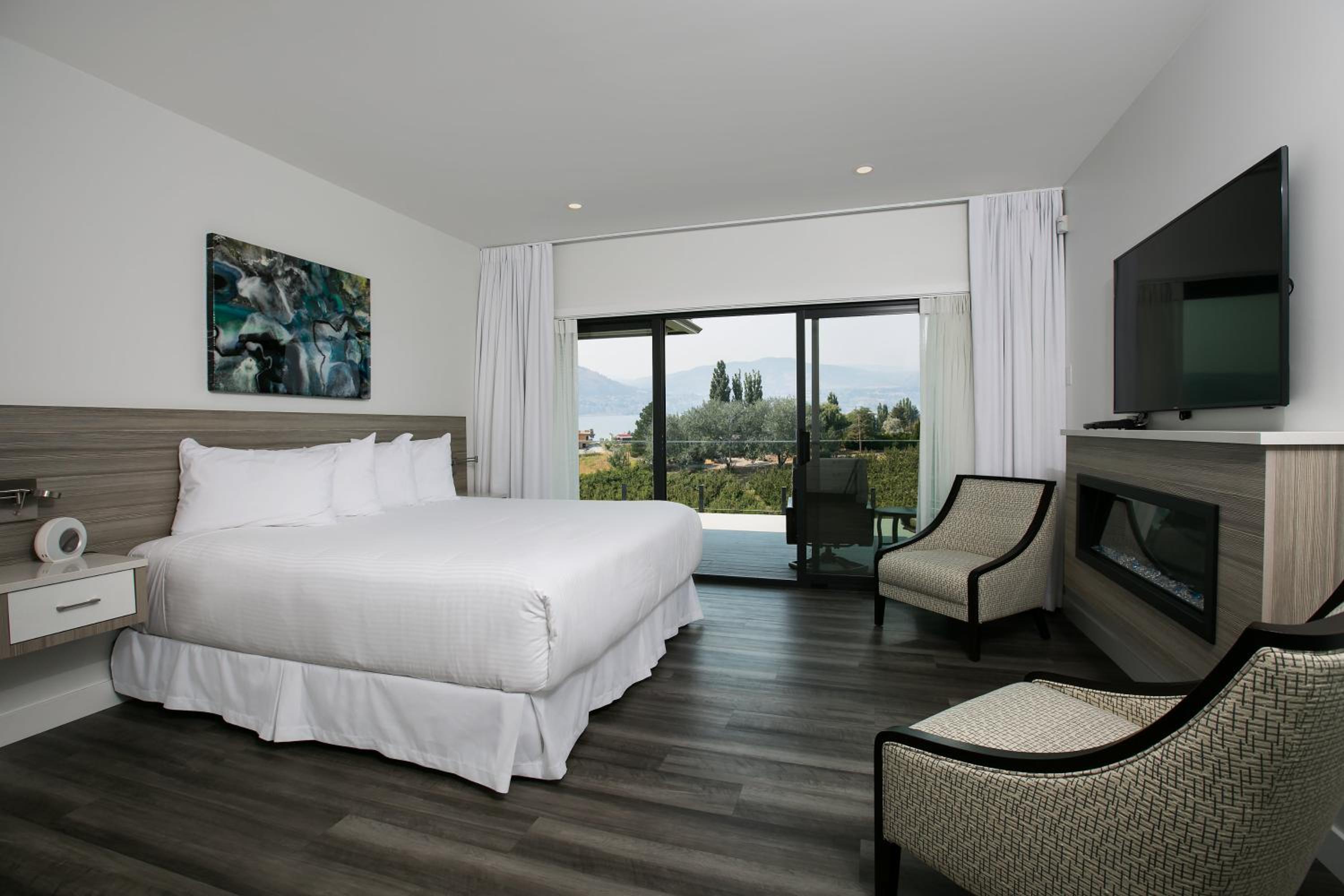 The Inn at Therapy Vineyards view 5