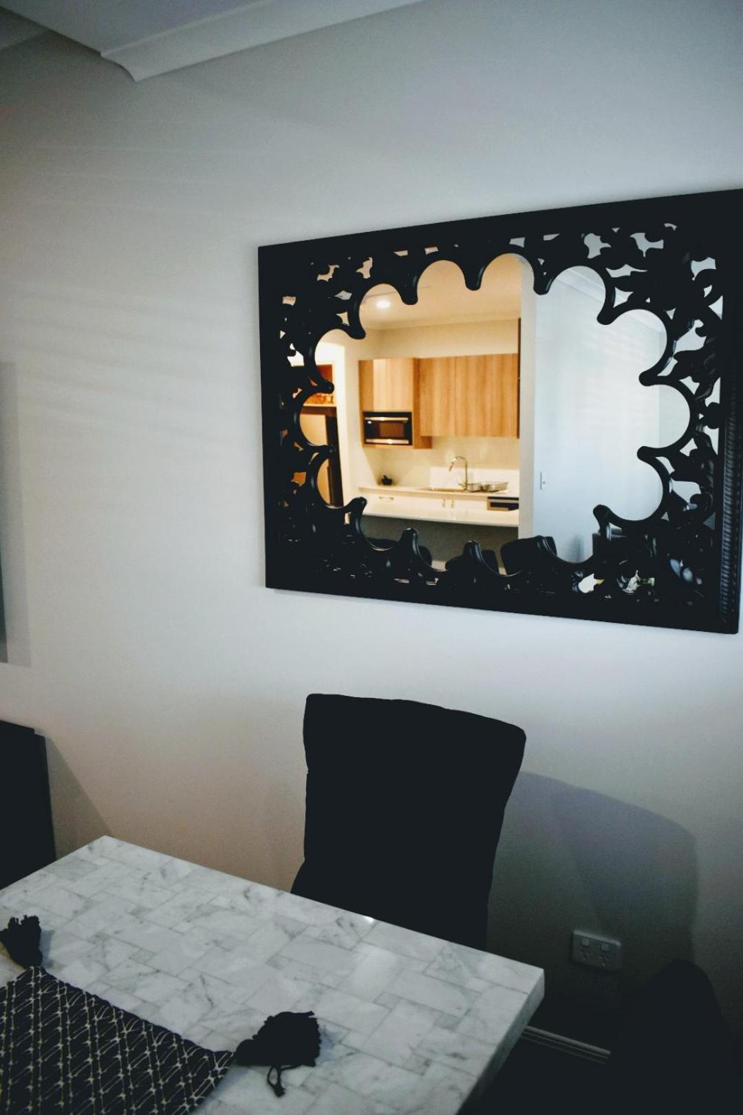 CocoBrew Boutique Apartments view 4