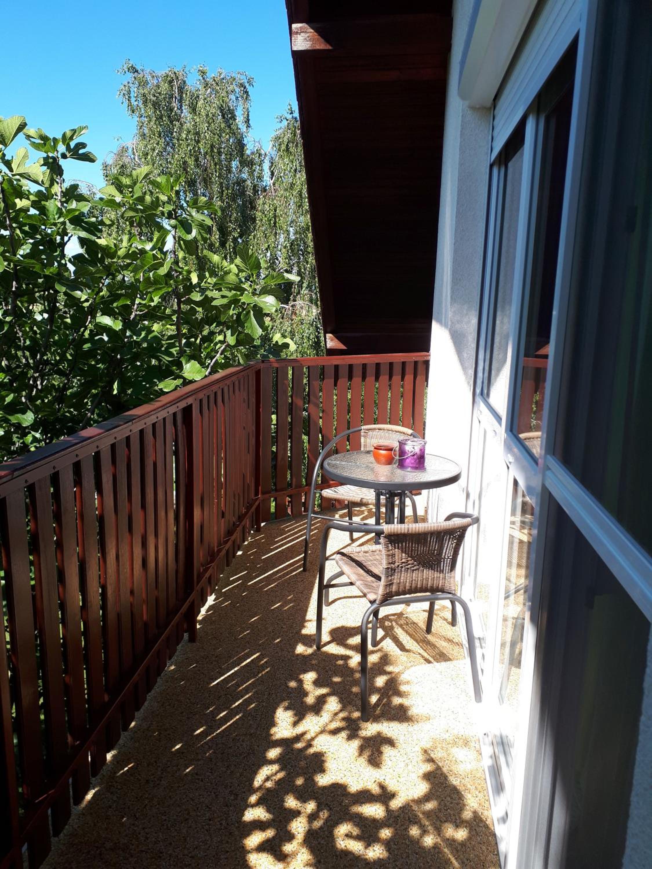 Fehér Rózsa Apartman view 3