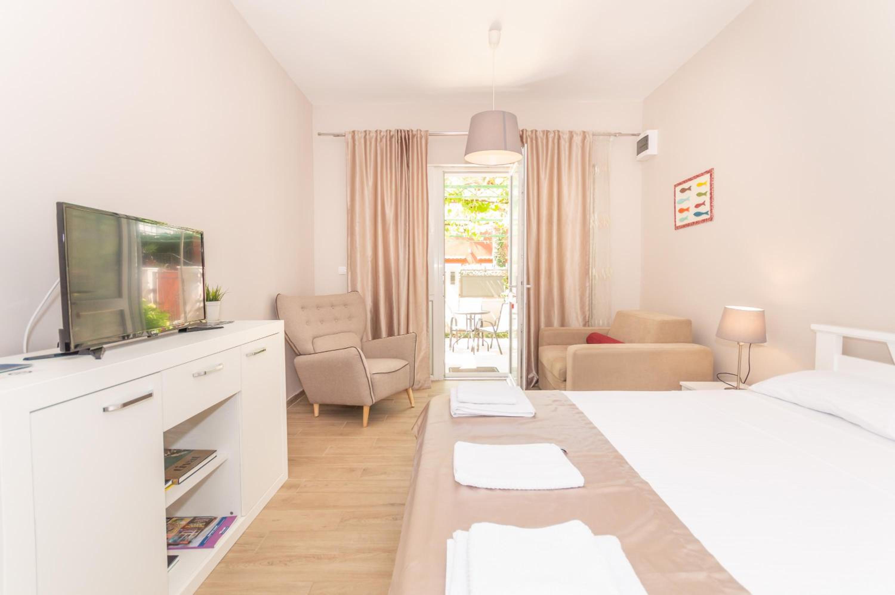 Hotel Ioannis Apartments - Image 1