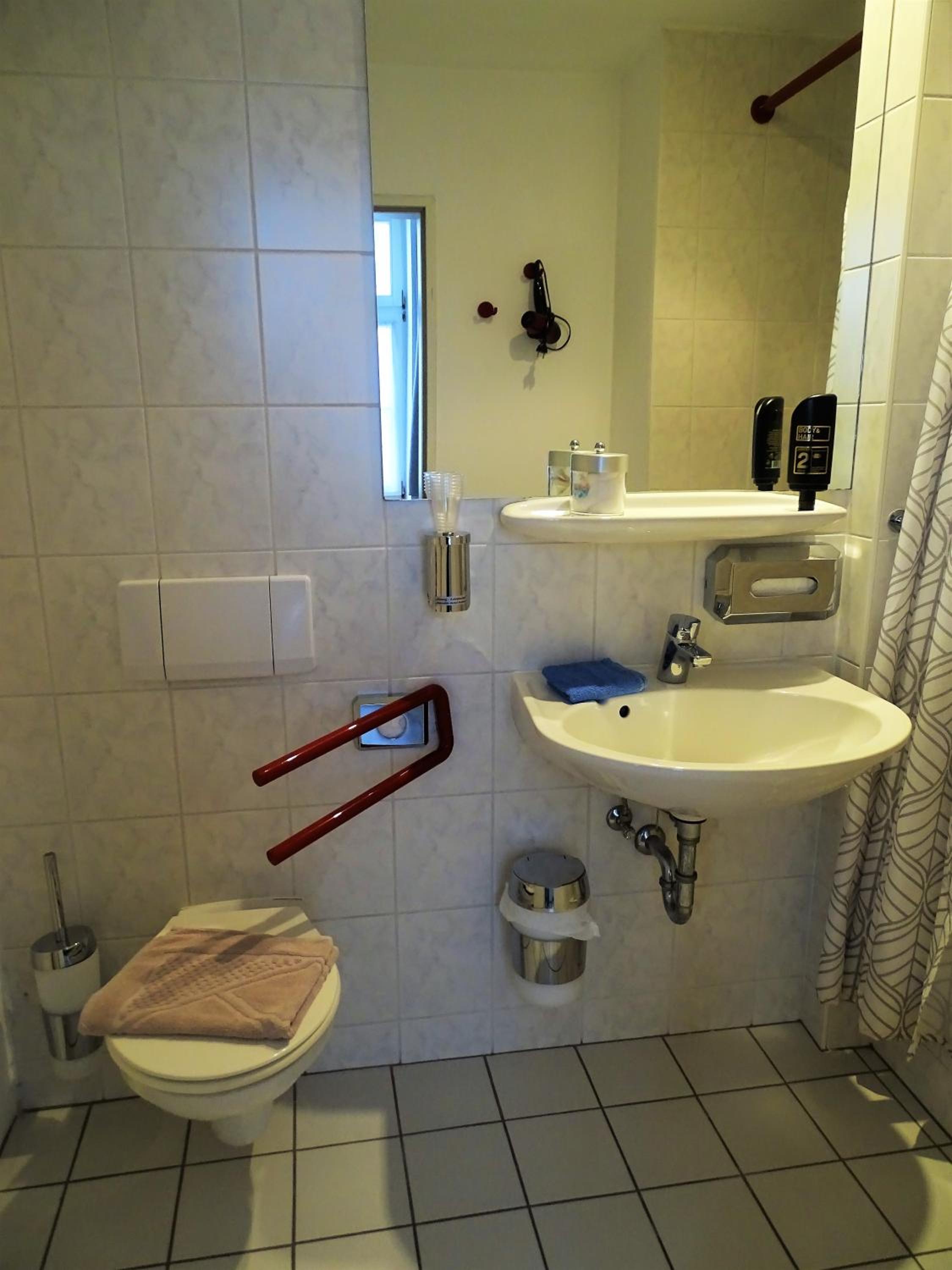 Photo 9