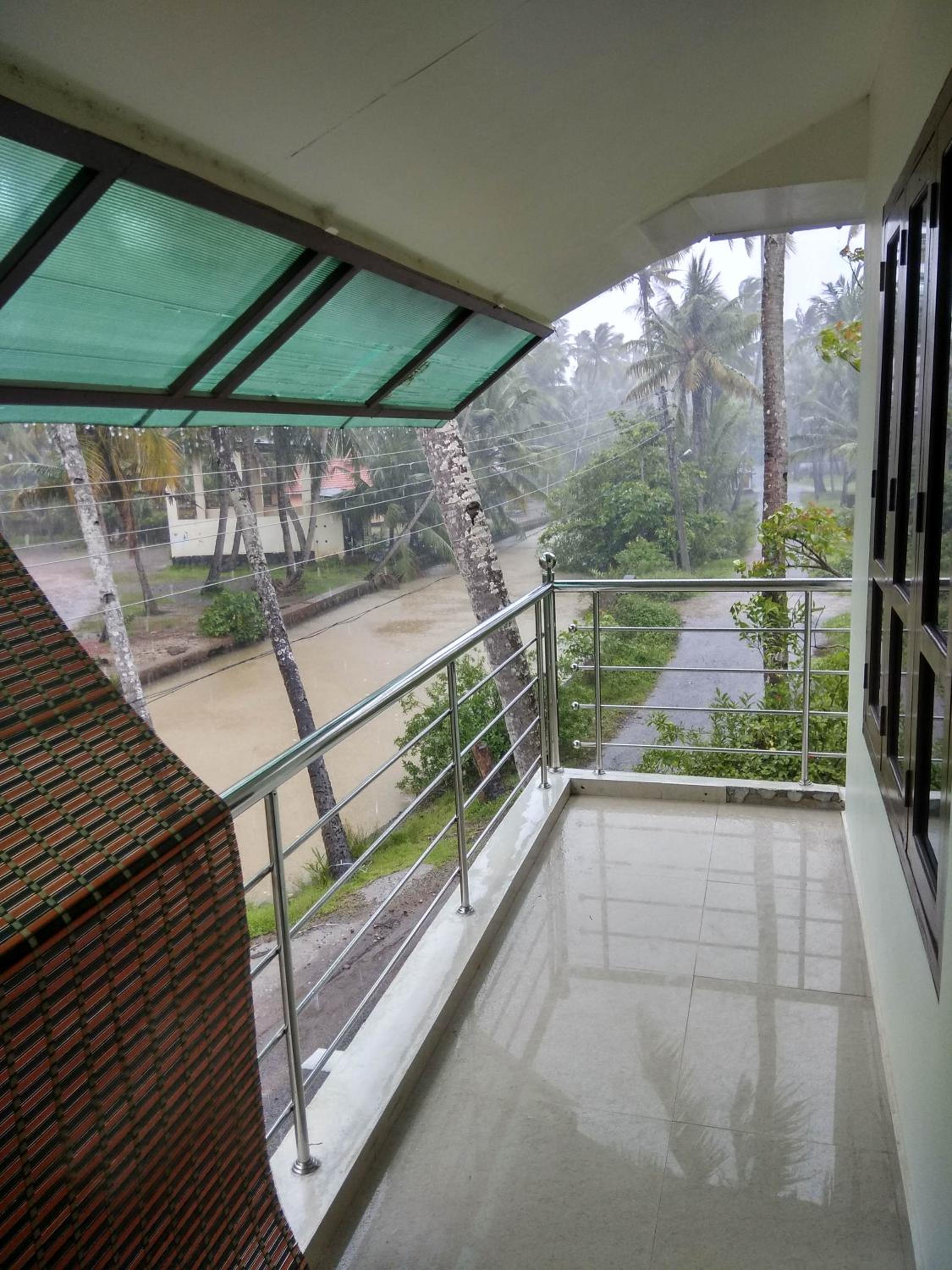 Royal Munroe Palace Home Stay