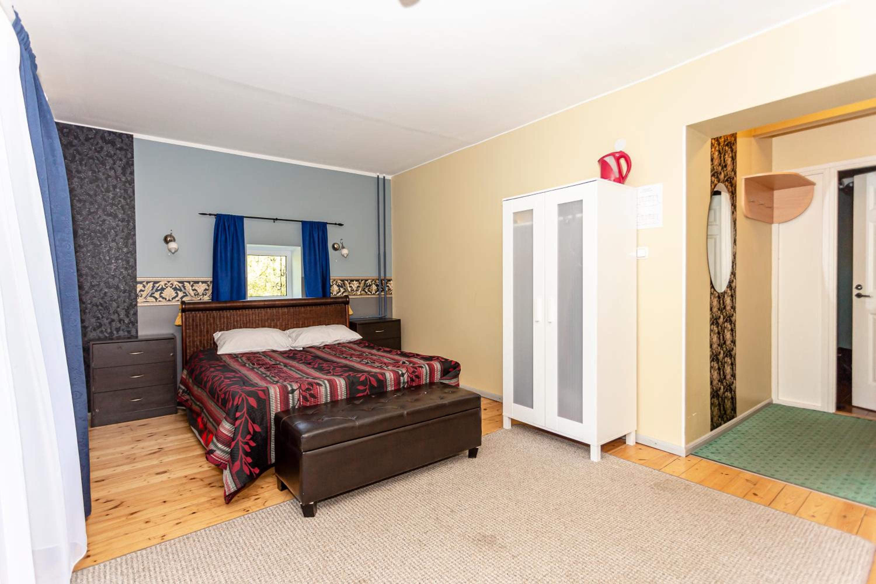 Photo 6