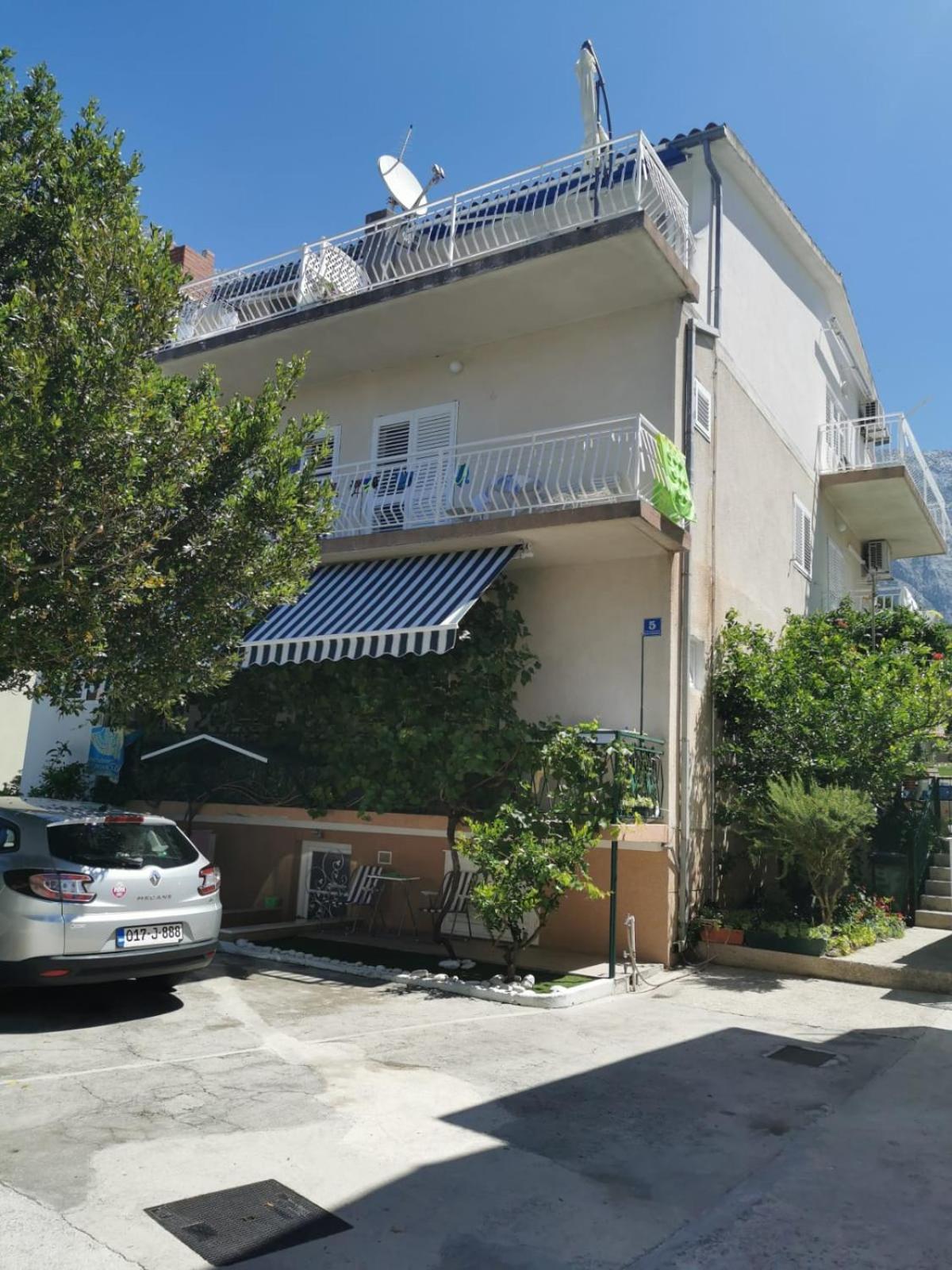 Apartmani Zuzana view 2