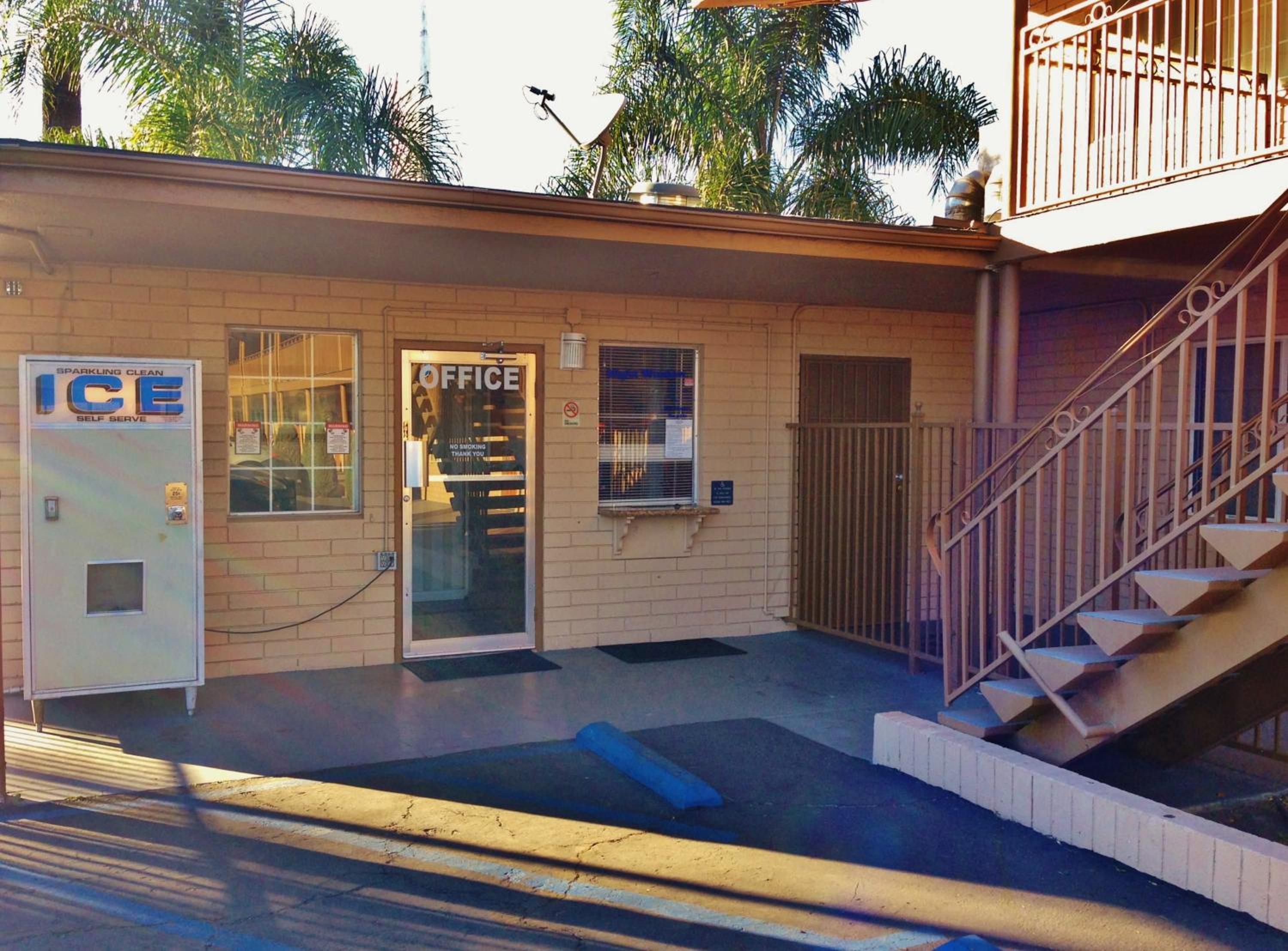 Downtown Motel 7 view 2