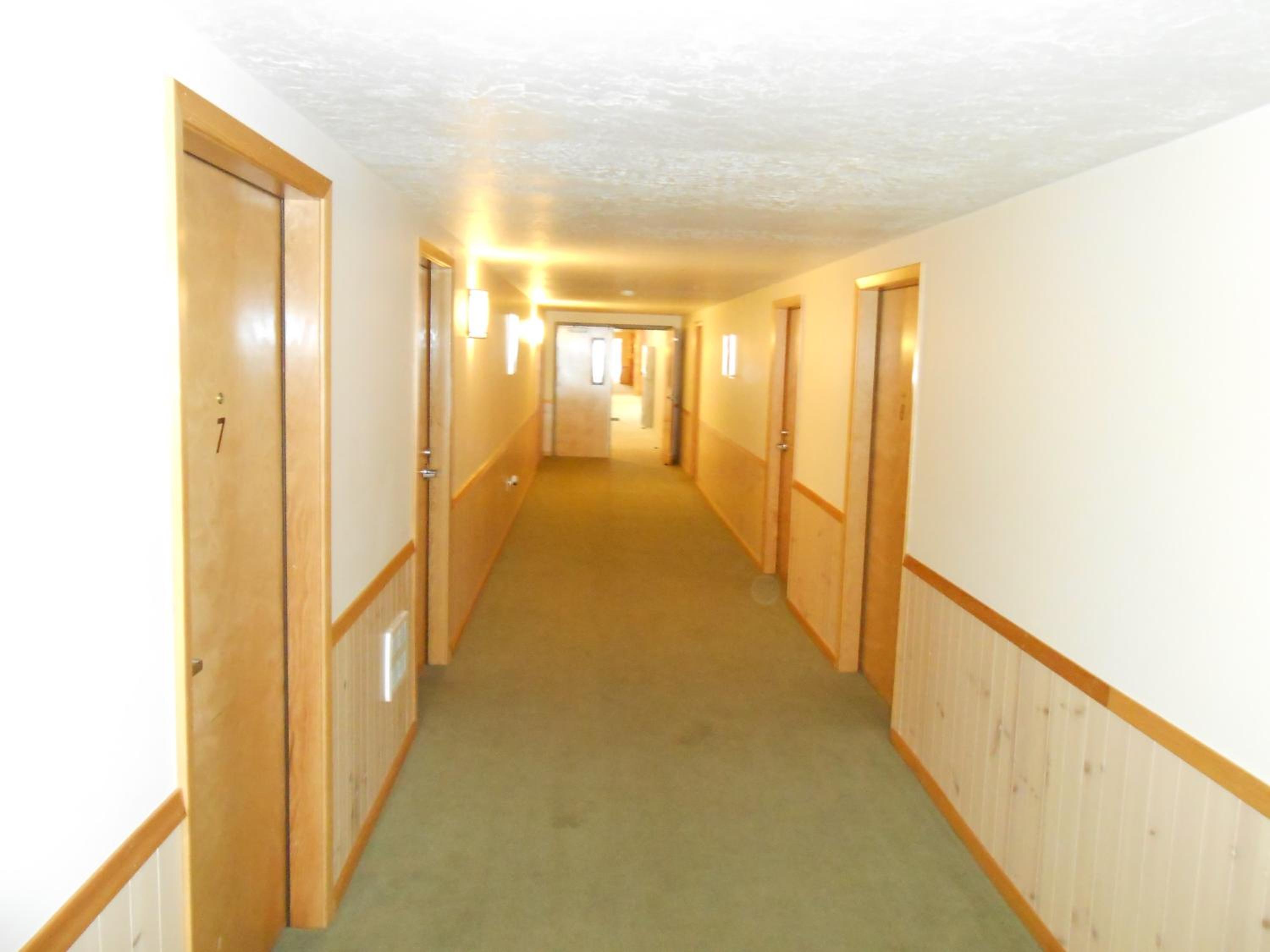 Ninepipes Lodge