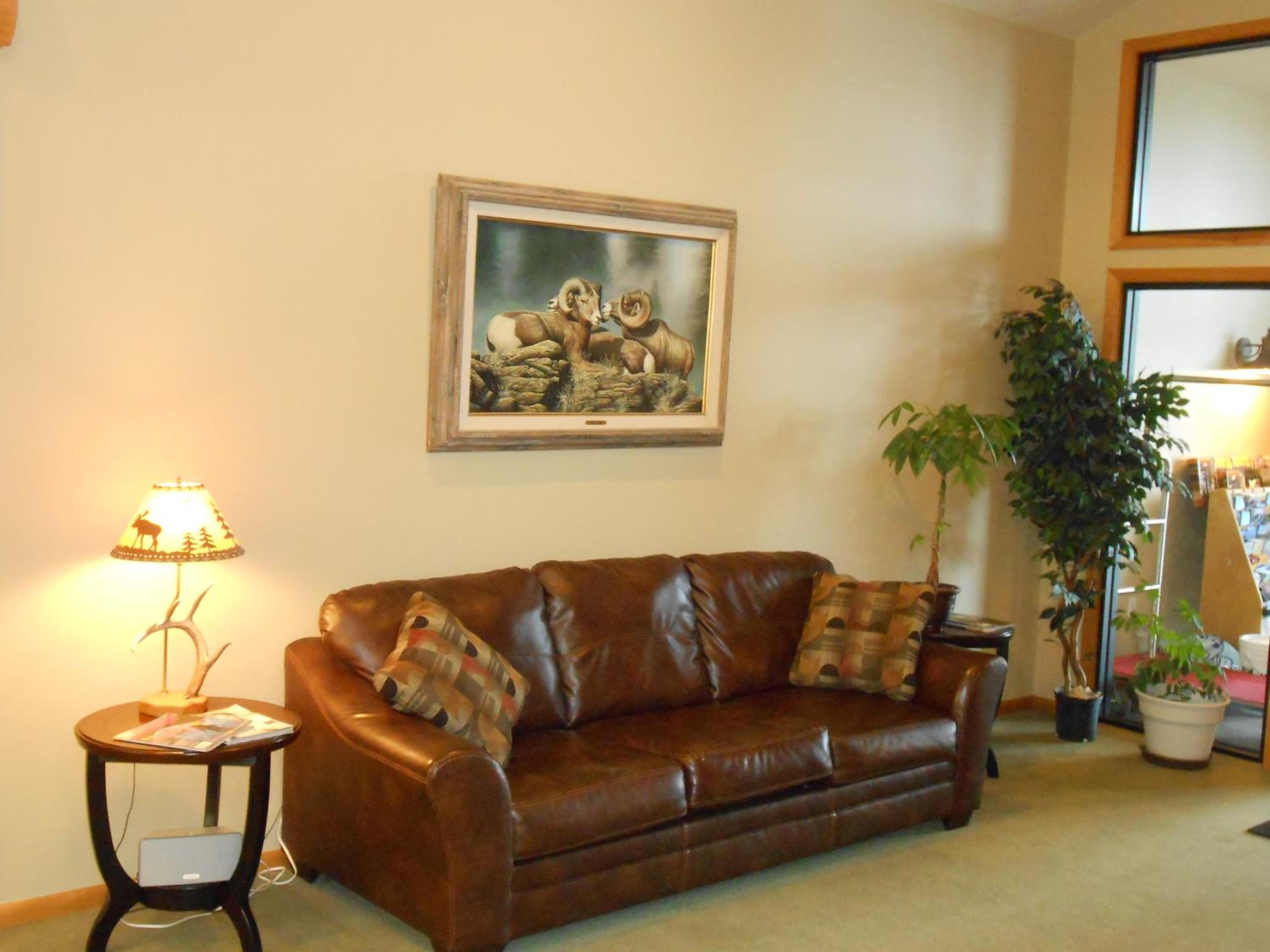 Ninepipes Lodge
