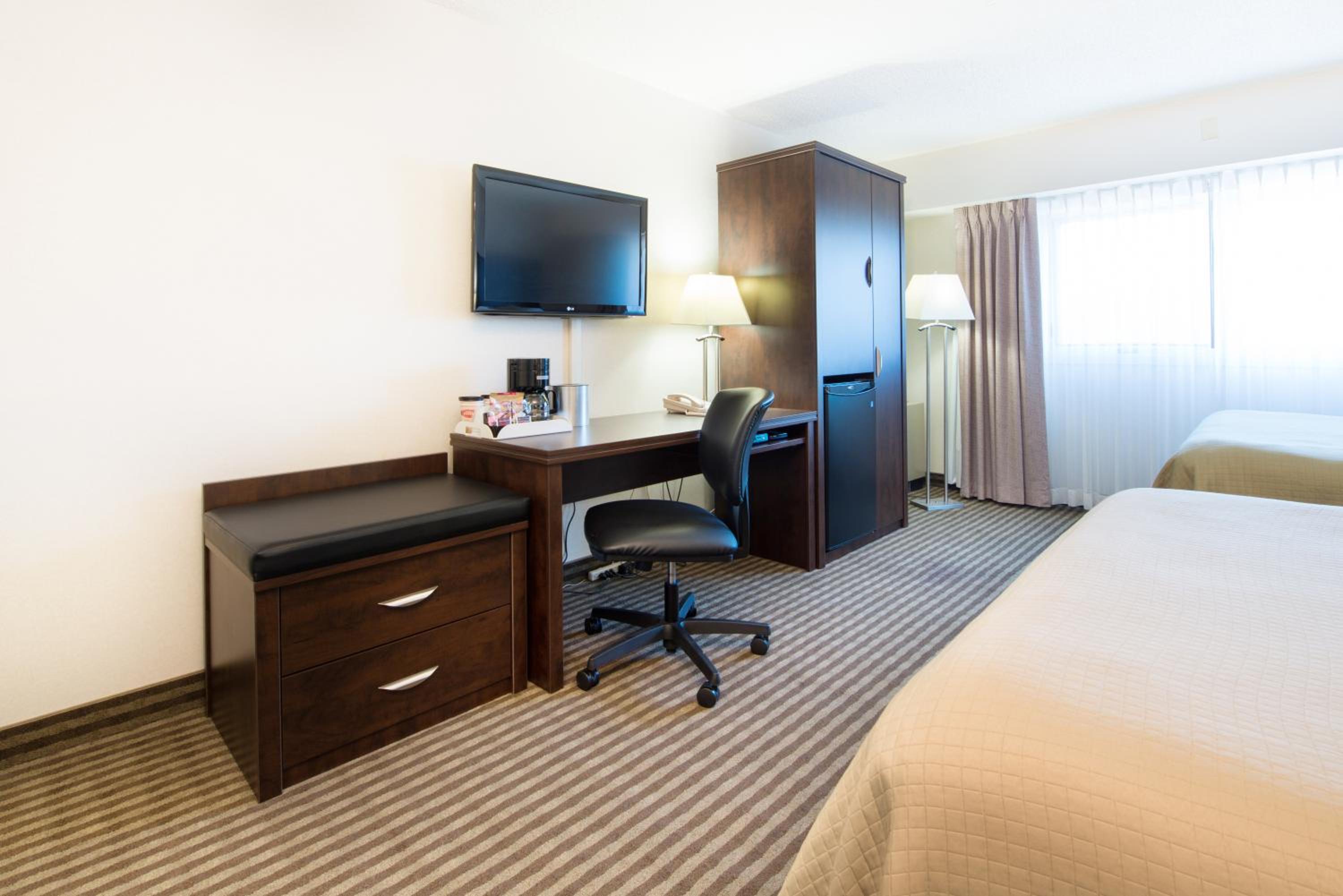 Brandon Vacations - Victoria Inn Hotel  Convention Centre Brandon - Property Image 8