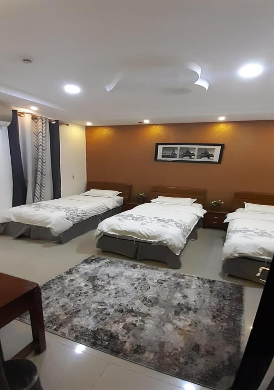 Al Dana Plaza Villas