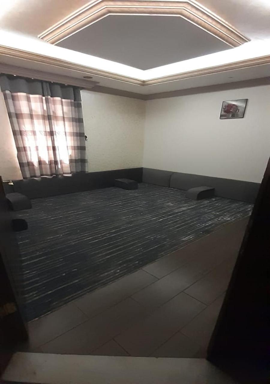 Al Dana Plaza Villas