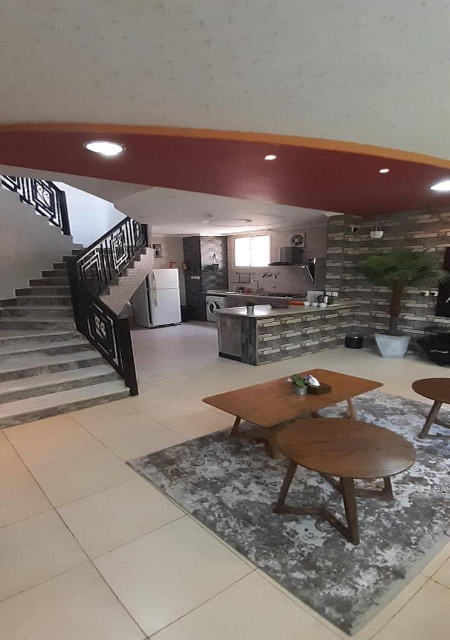 Al Dana Plaza Villas