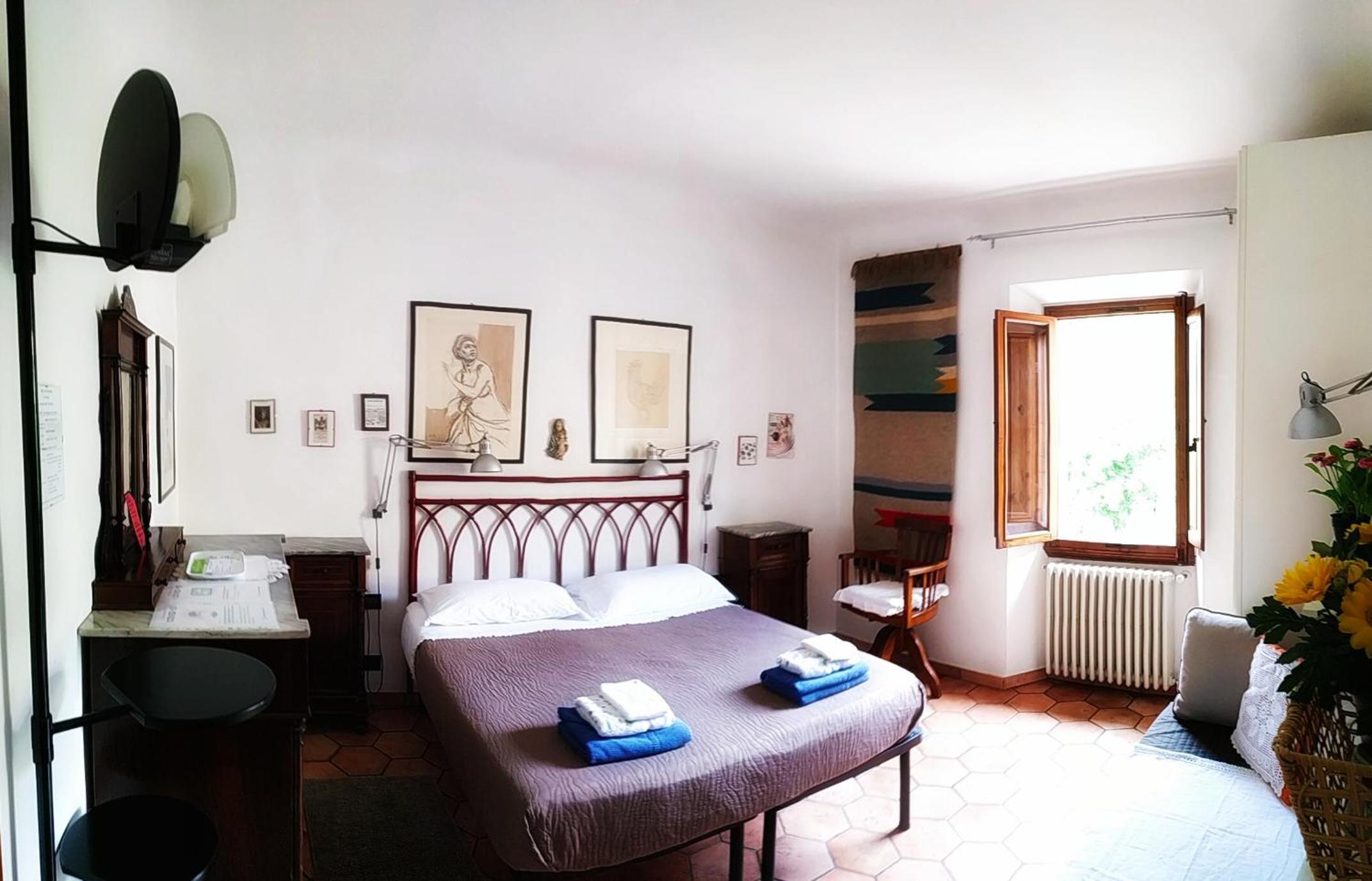 B&B 
