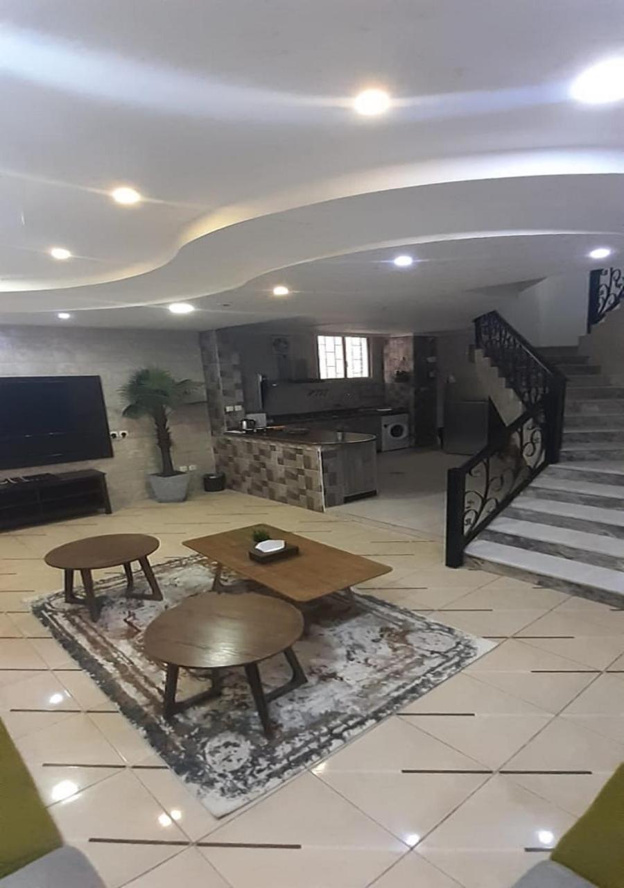 Al Dana Plaza Villas