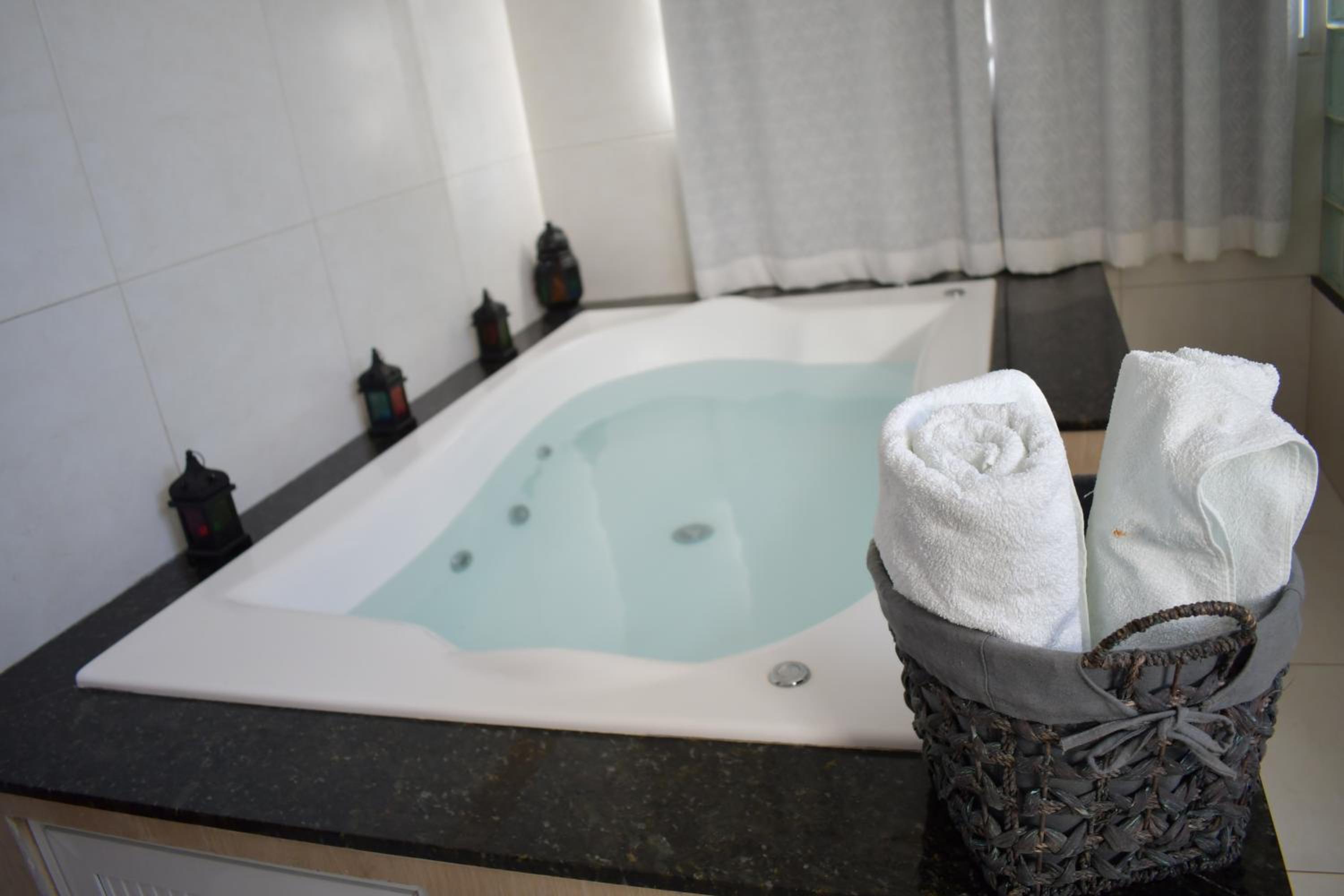 Casa Pouso das Fadas com Arrumadeira e Cozinheira Profissional