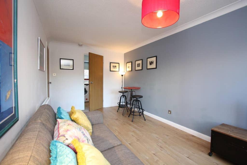 Bijou Merchant City Apartment with Parking (Albion 1) view 4