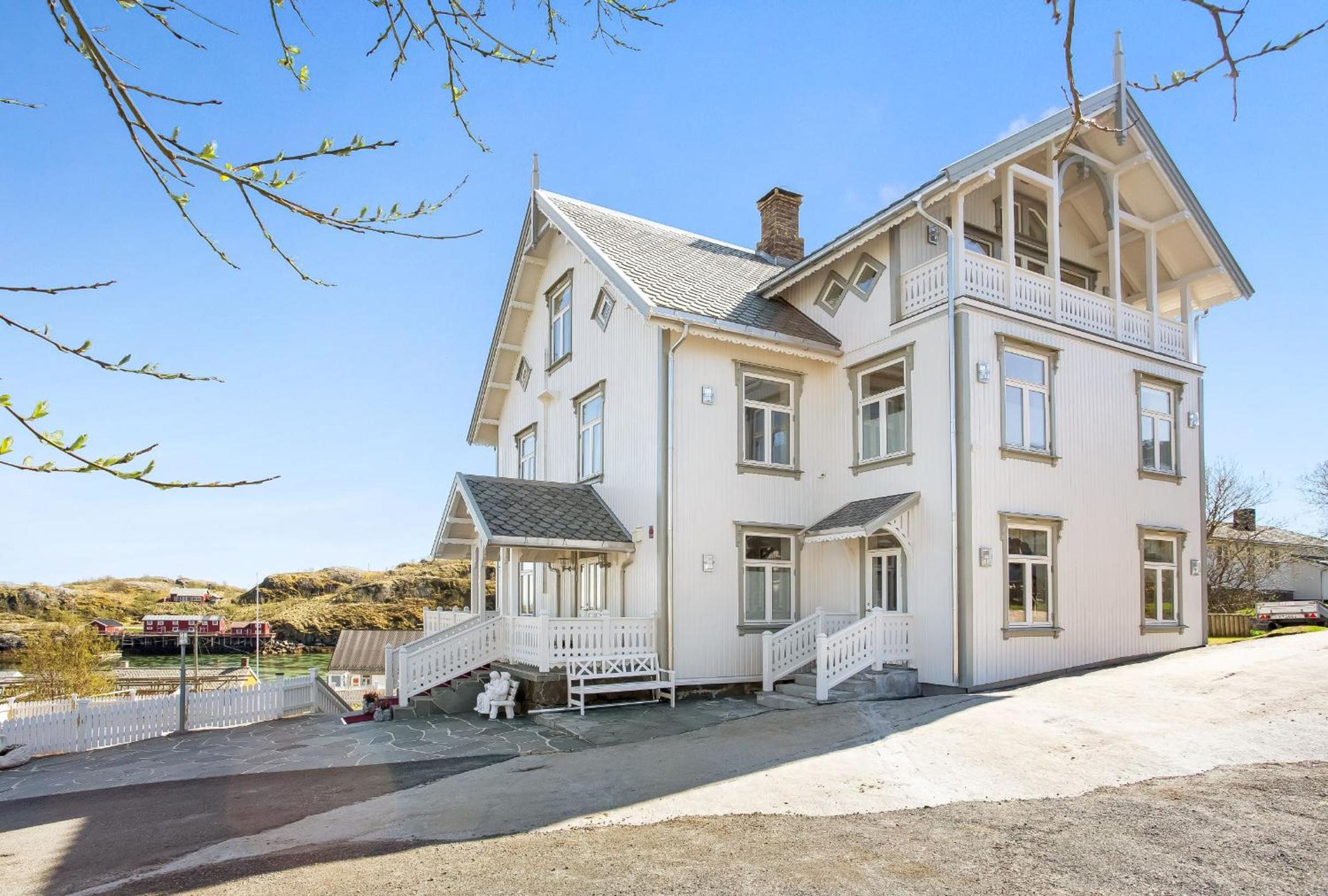 Sakrisøy Gjestegård - Manor House in Sakrisøy - Solbakken anno 1880 view 4