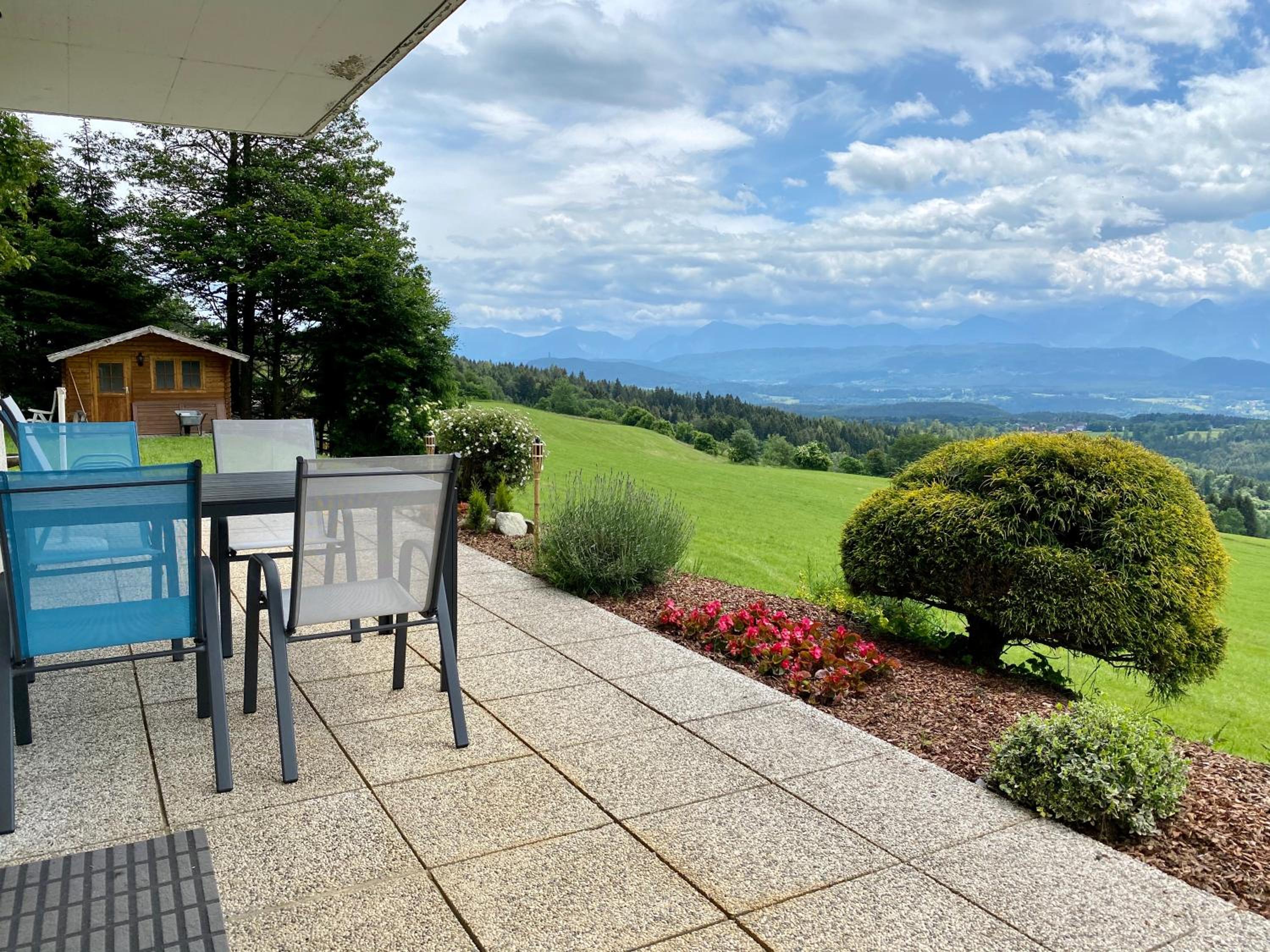 Hotel Ferienhaus Karawankenblick