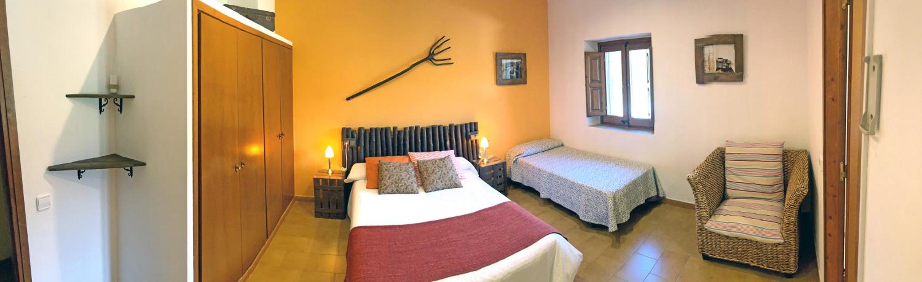 Casa rural Can Miquel - en pleno bosque y cerca de la PLAYA - increíbles rutas BTT view 5