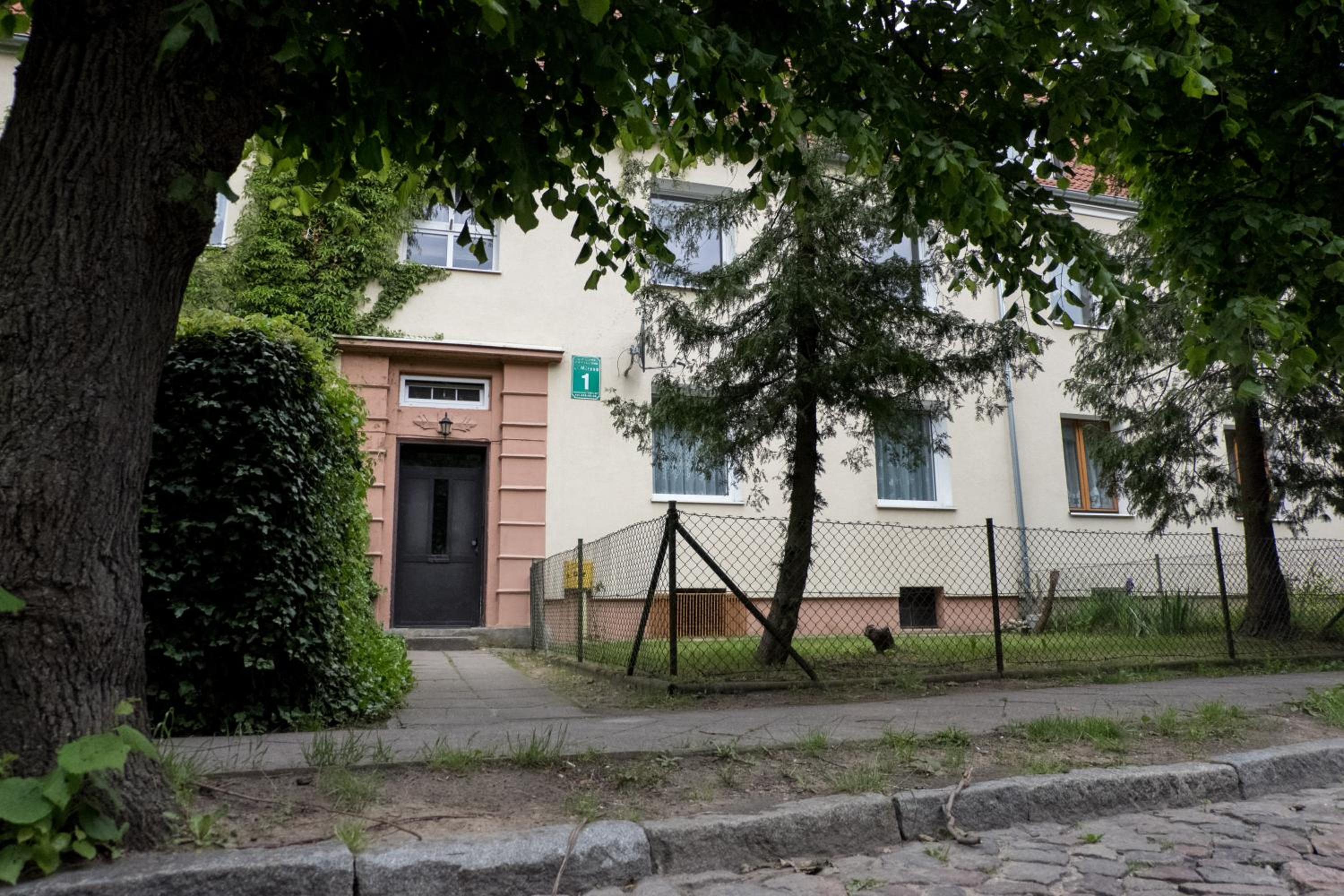 Photo 10