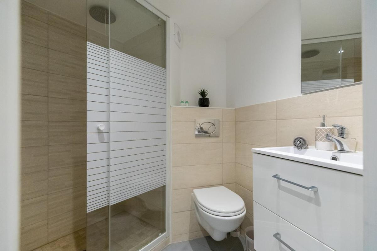 SMARTBNB - Moderne Studio - Zone Piétonne - Clim photo 4