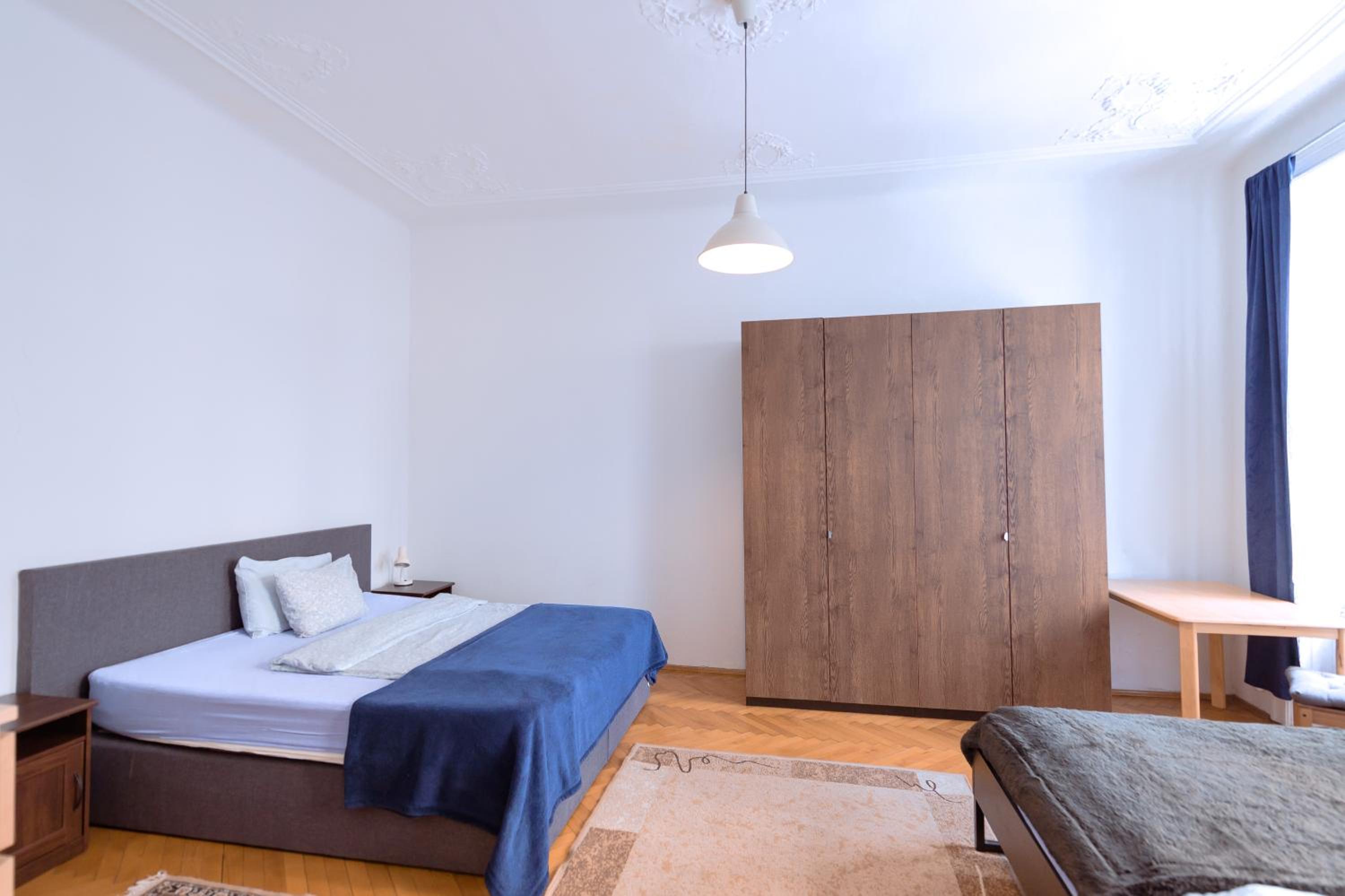 Apartments Vezenska