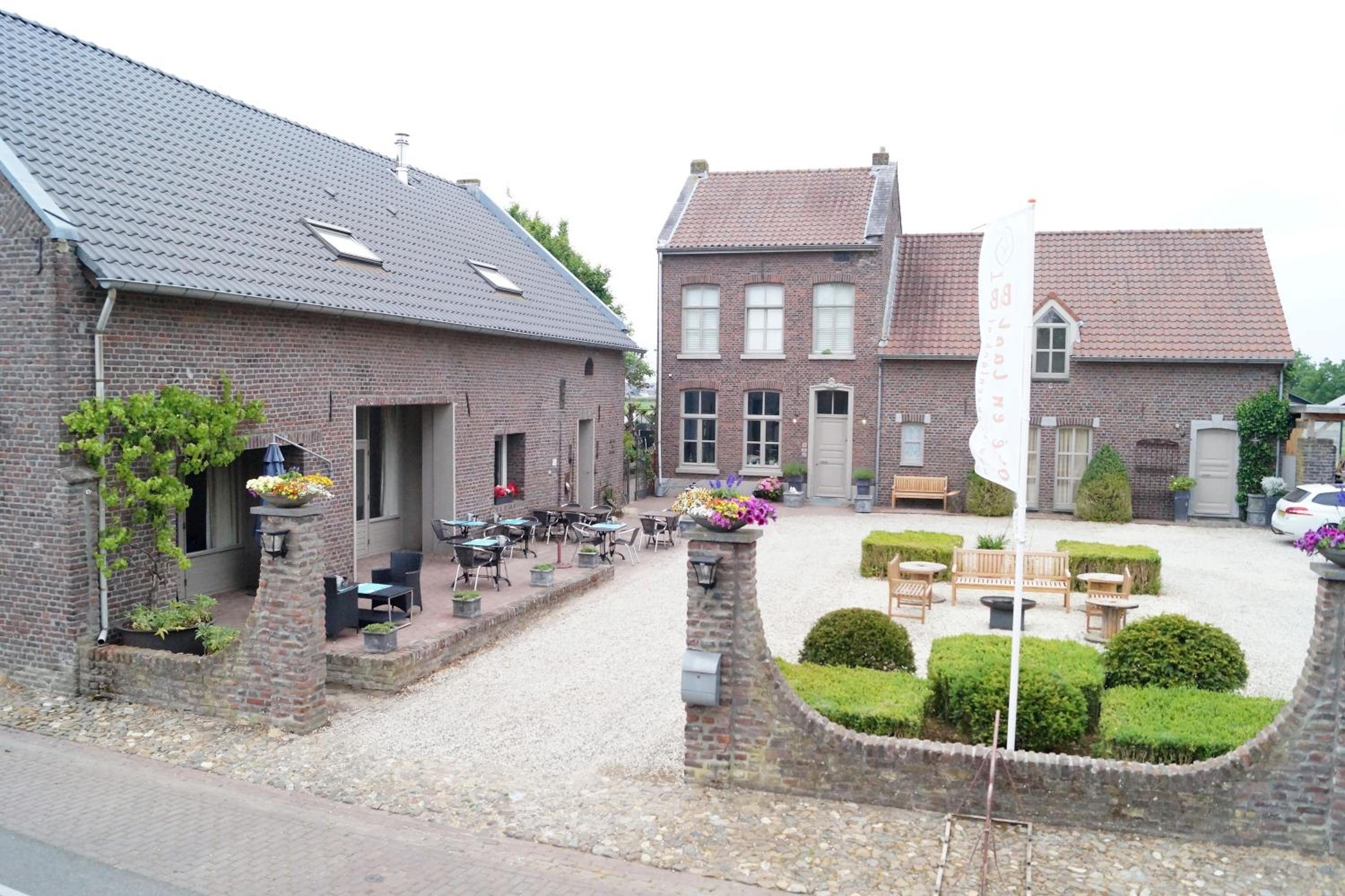 Bed & Breakfast Ohé en Laak view 3