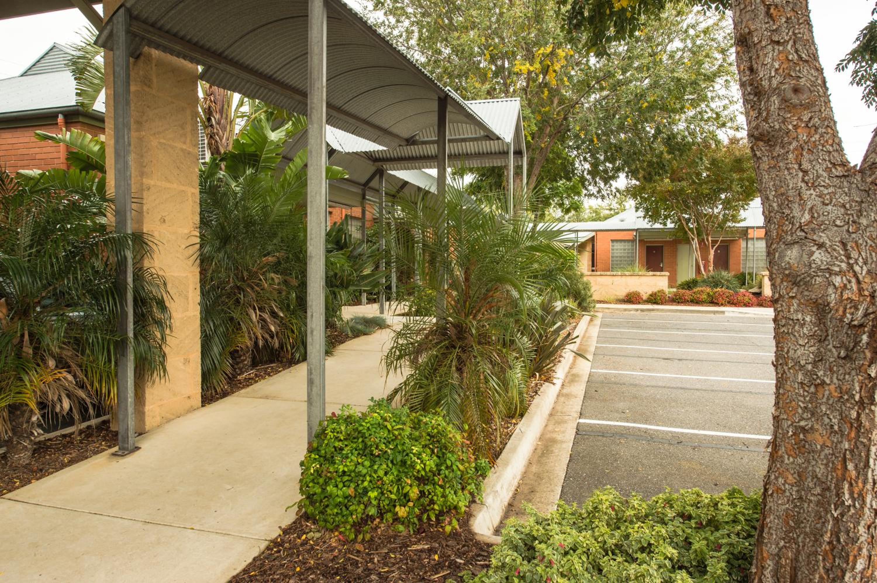 Strath Motel