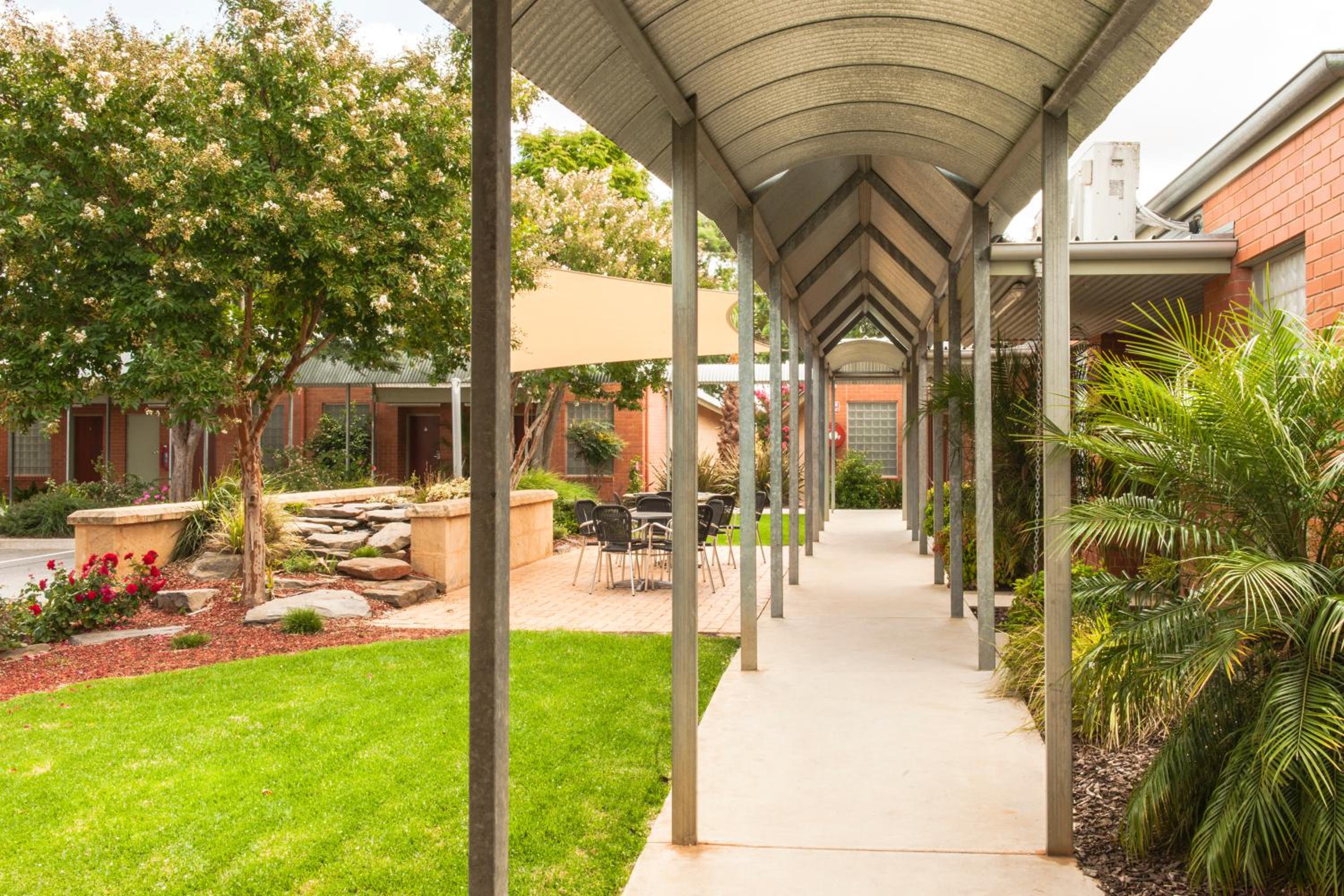 Strath Motel
