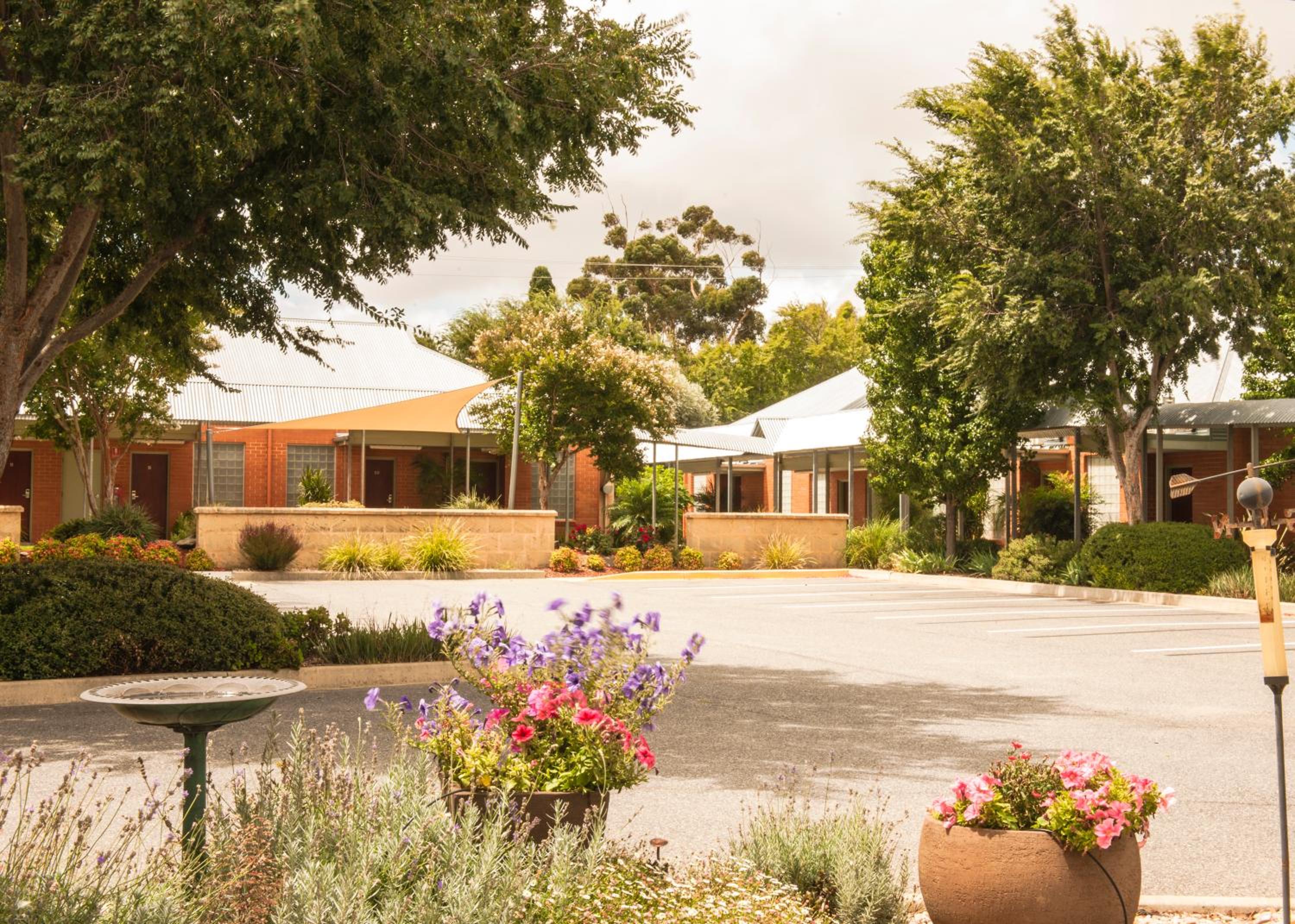 Strath Motel