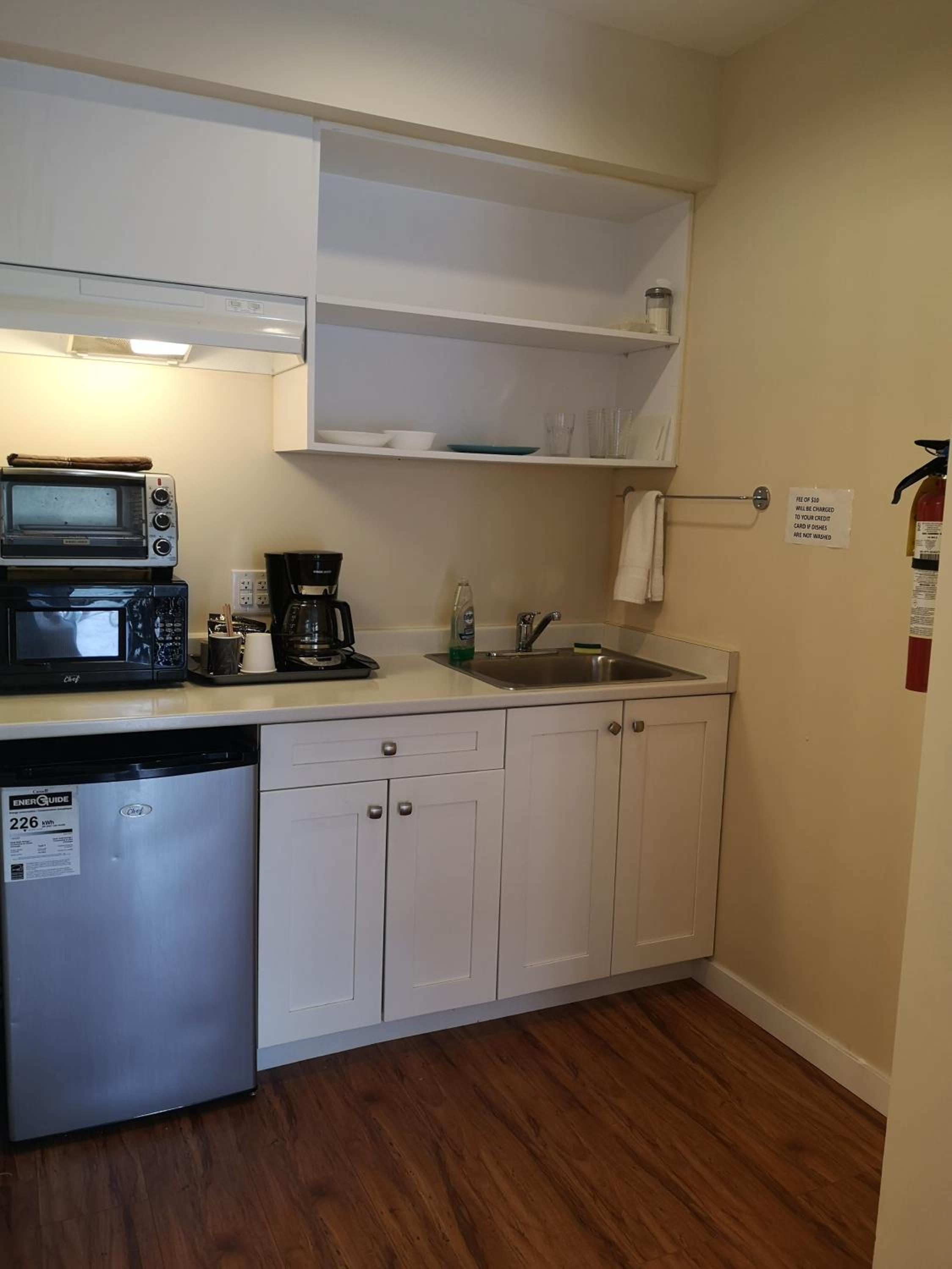 Coquihalla Motel - Image 3