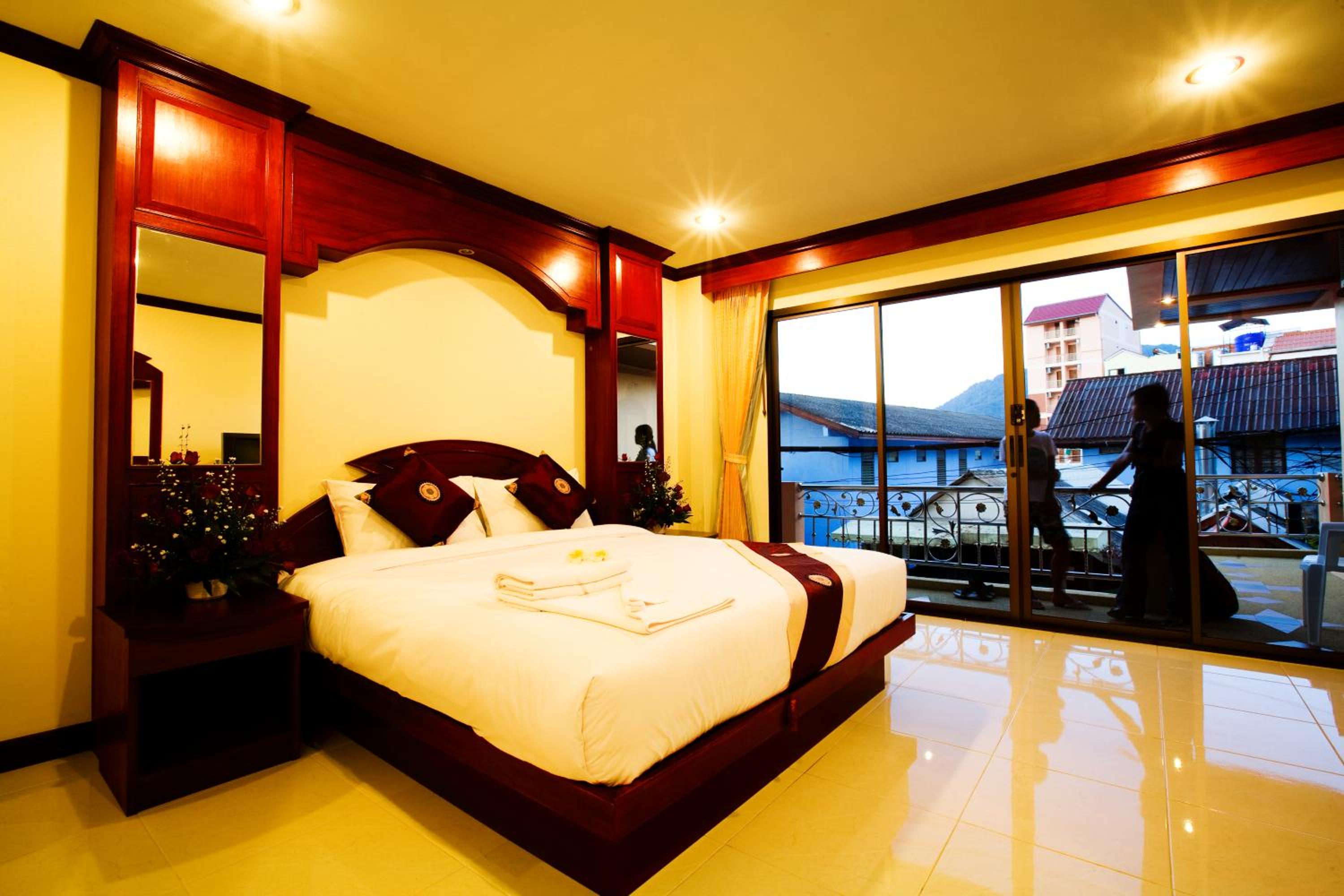 Baan Sudarat Hotel