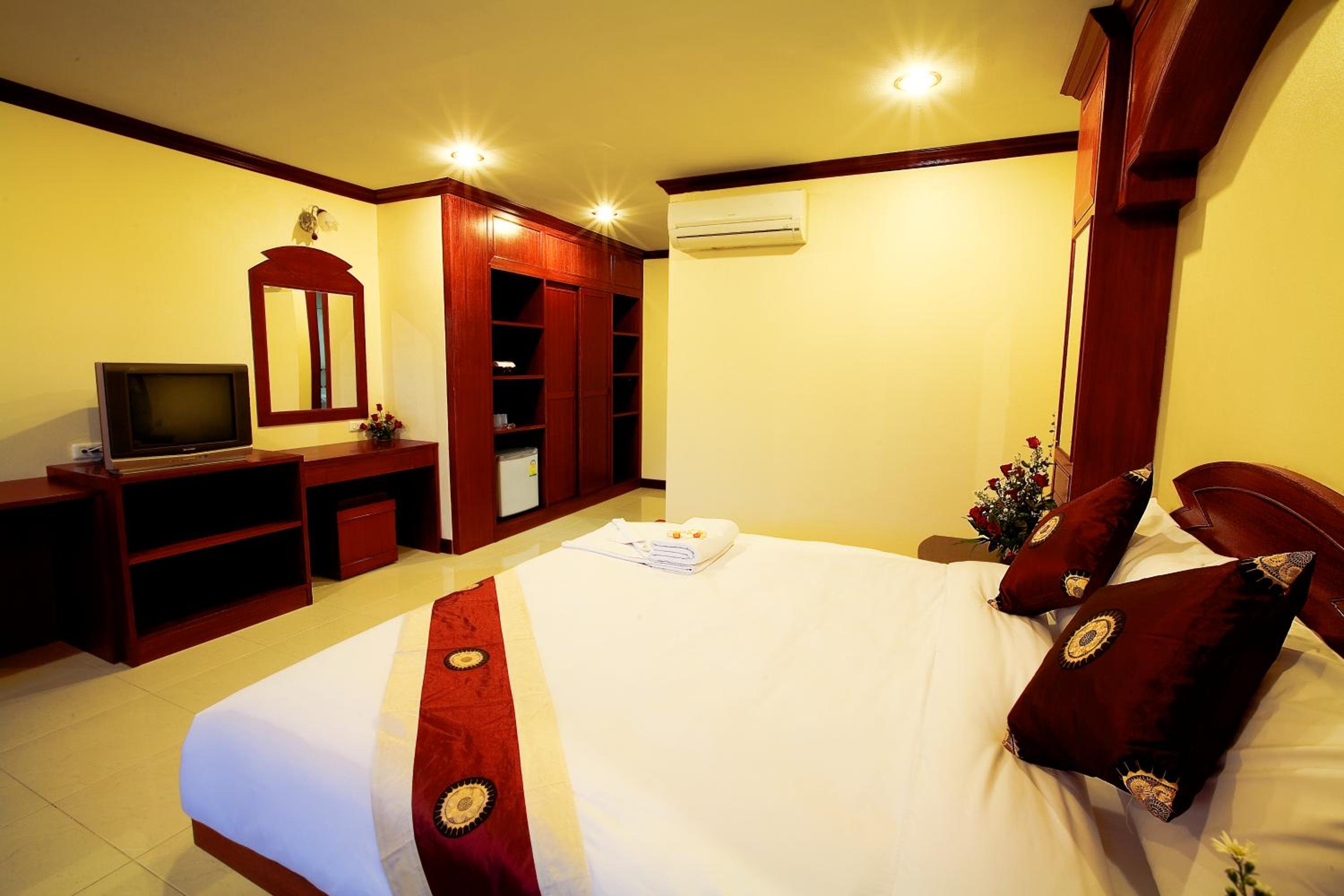Baan Sudarat Hotel