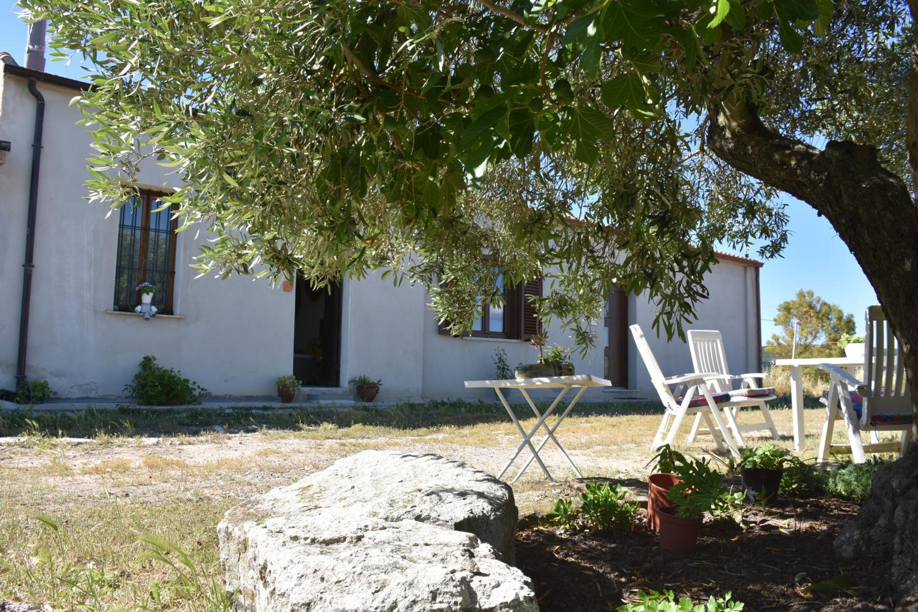 Su Cuile historical country house with barbecue view 4