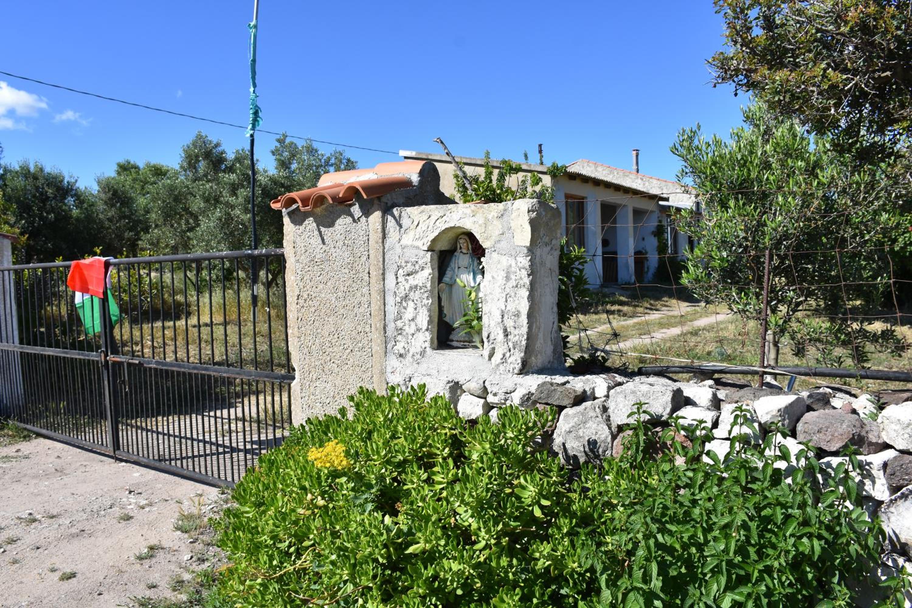 Su Cuile historical country house with barbecue view 2