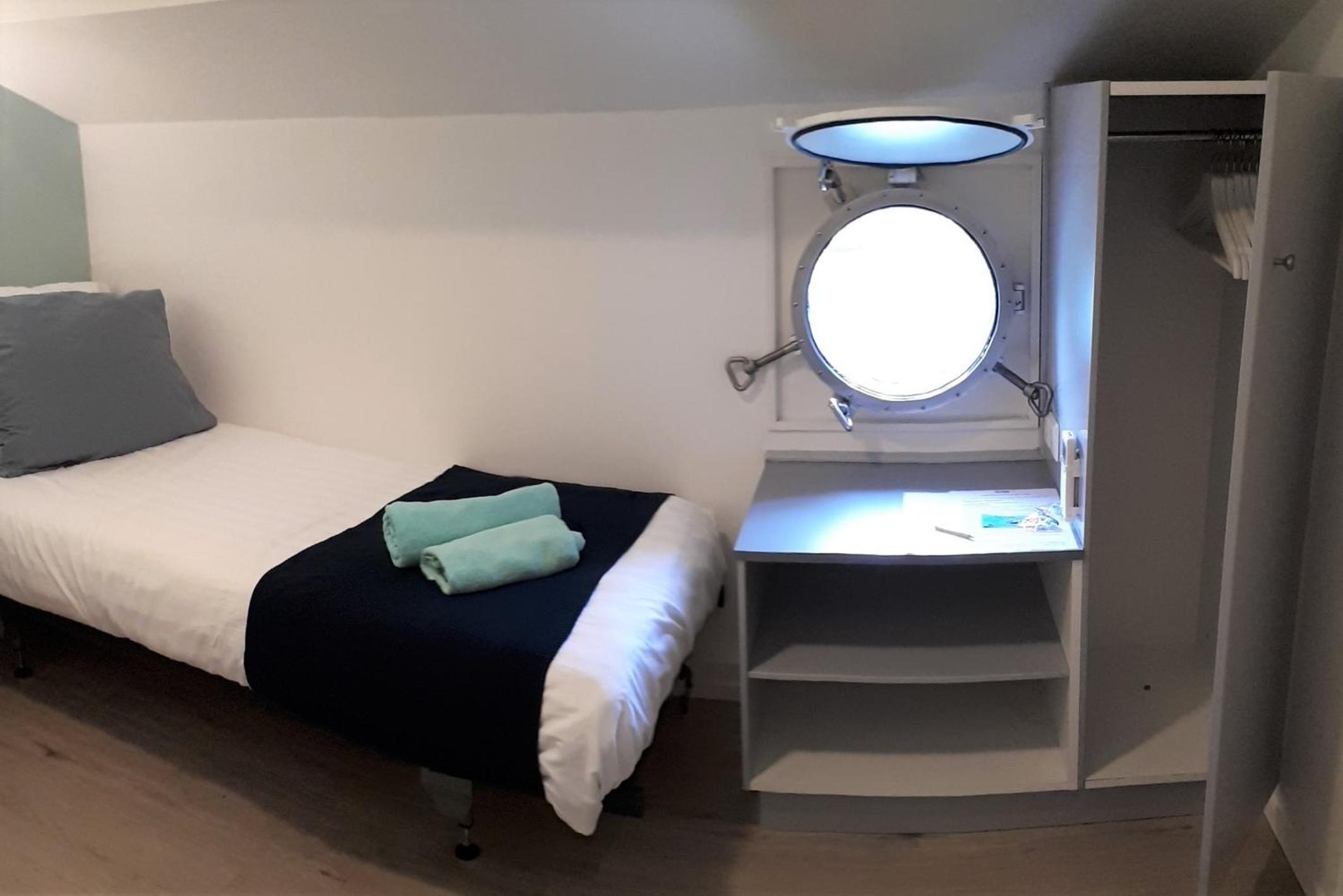 Boat Rooms on Water b&b