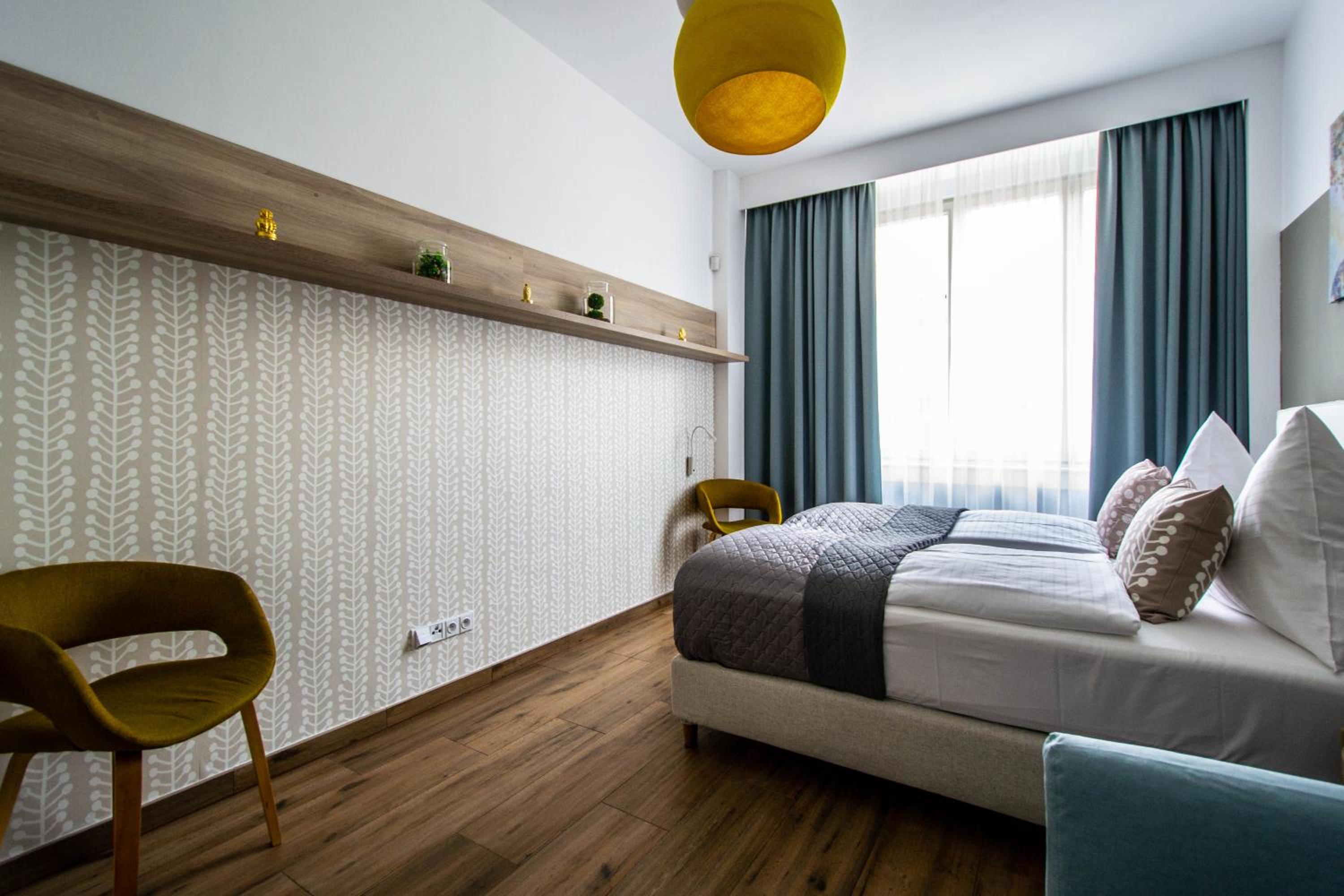 City Center Apartments near Synagogue