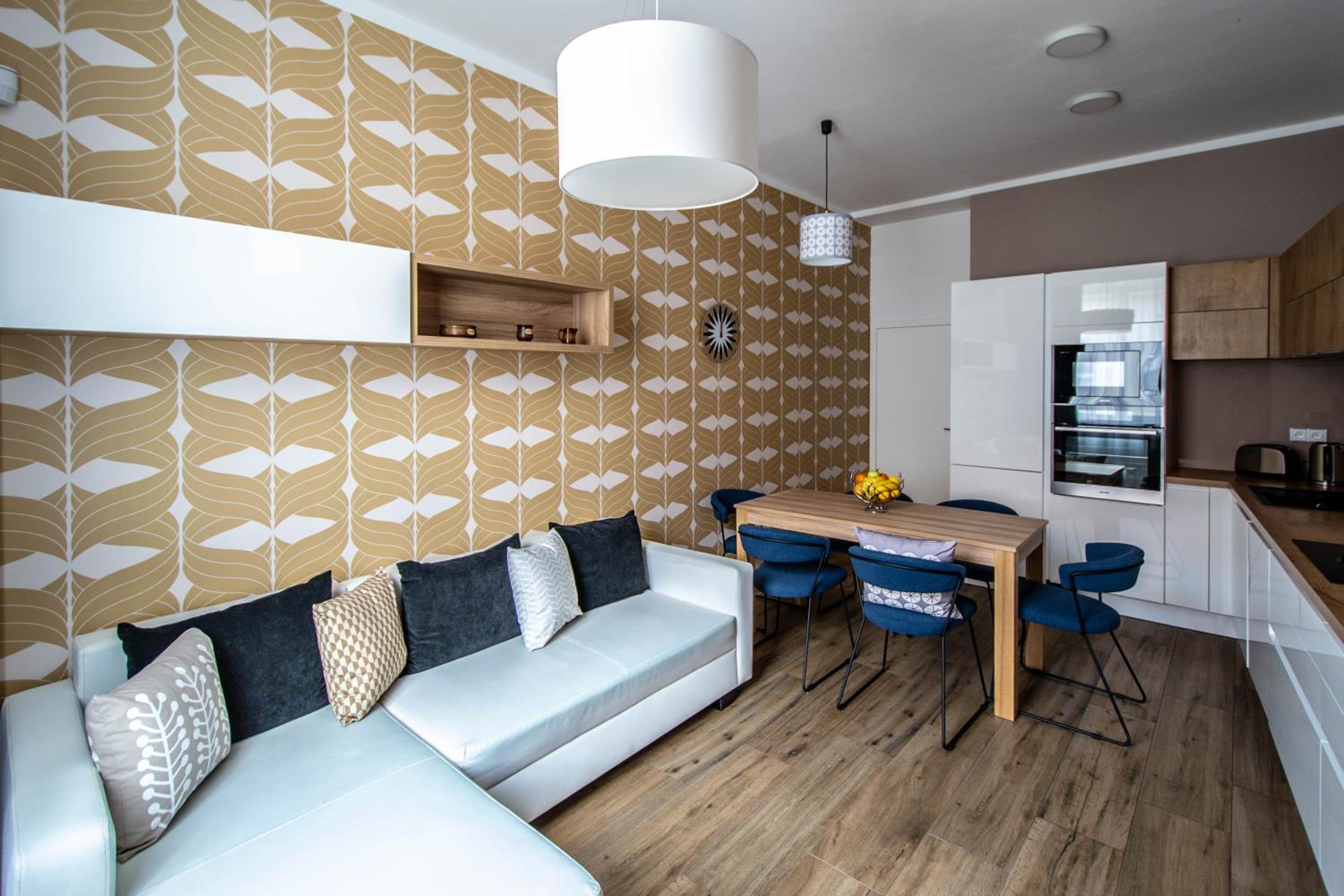 City Center Apartments near Synagogue