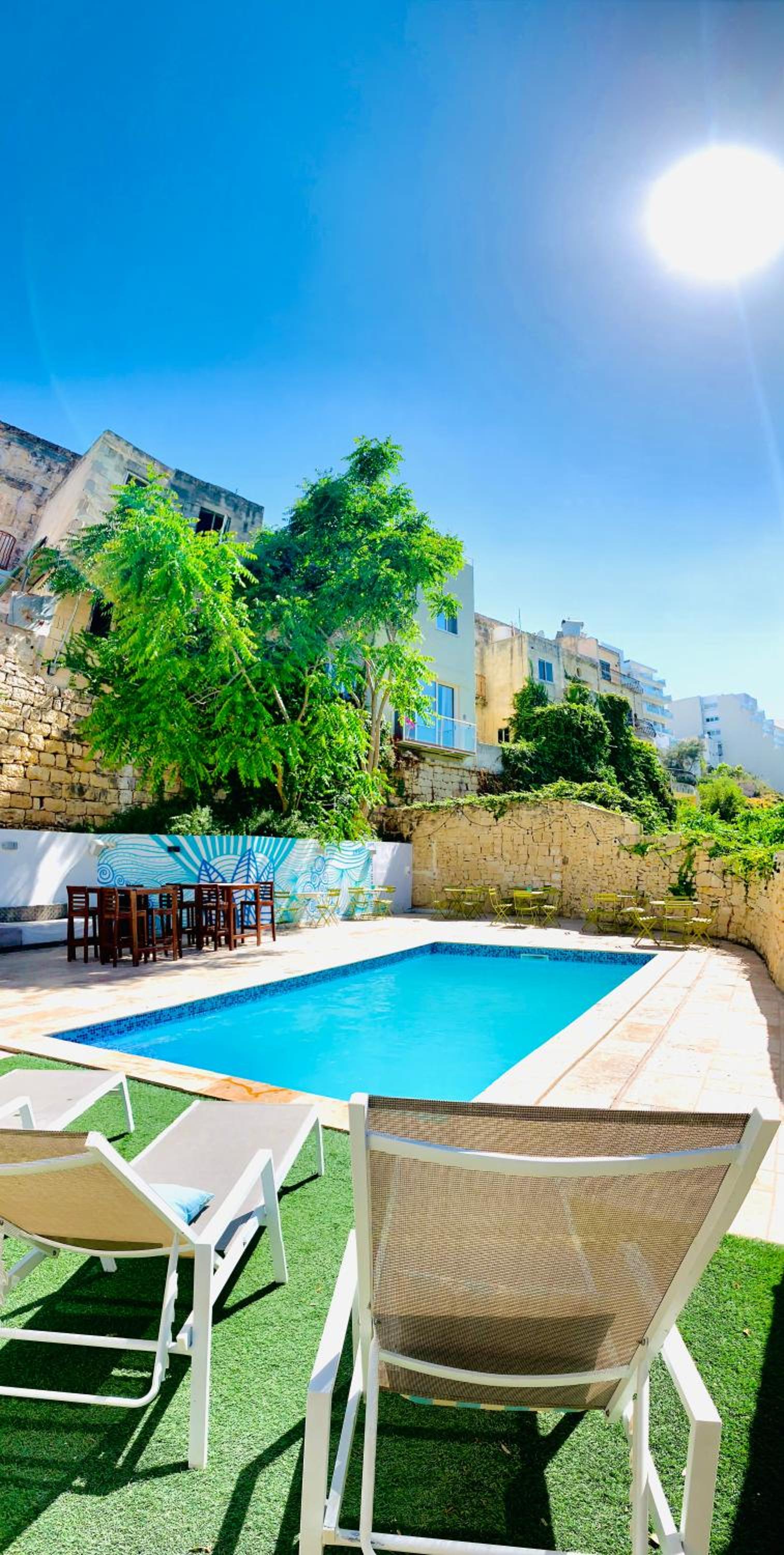 Follow the Sun Boutique Hostel - Pool, Breakfast & Sea Views photo 3
