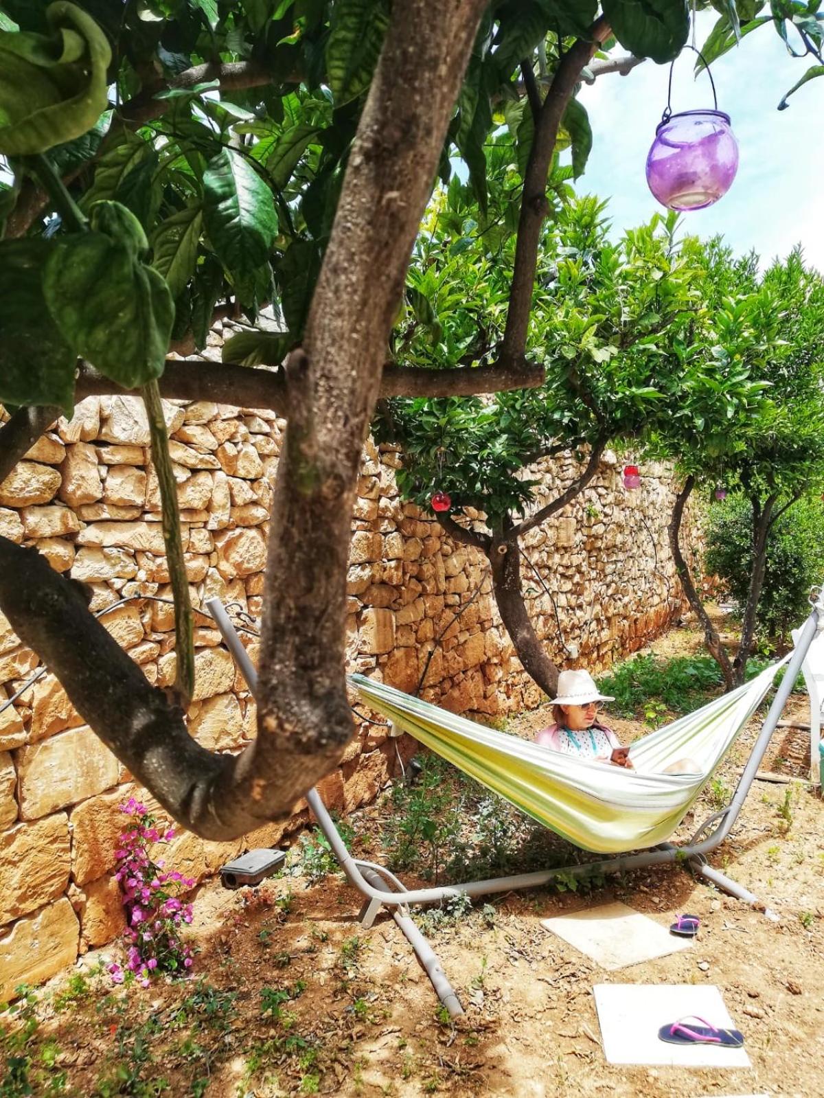Follow the Sun Boutique Hostel - Pool, Breakfast & Sea Views photo 2