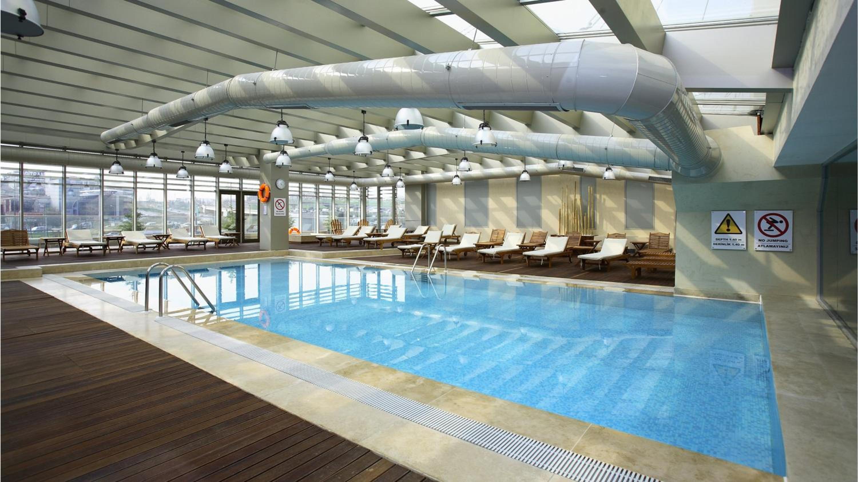 Nova Plaza Prime Hotel - Image 38