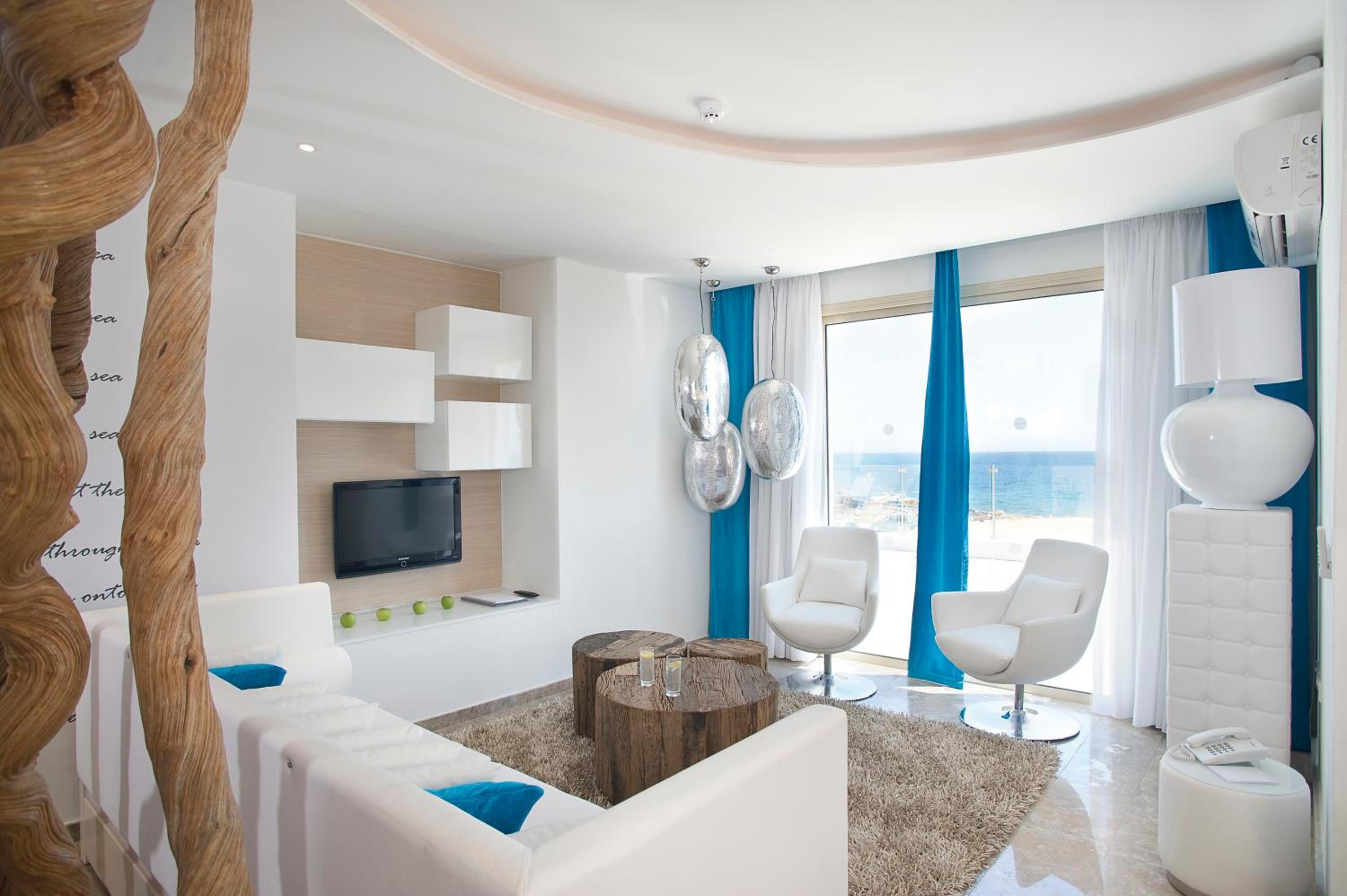 Althea Kalamies Luxury Villas