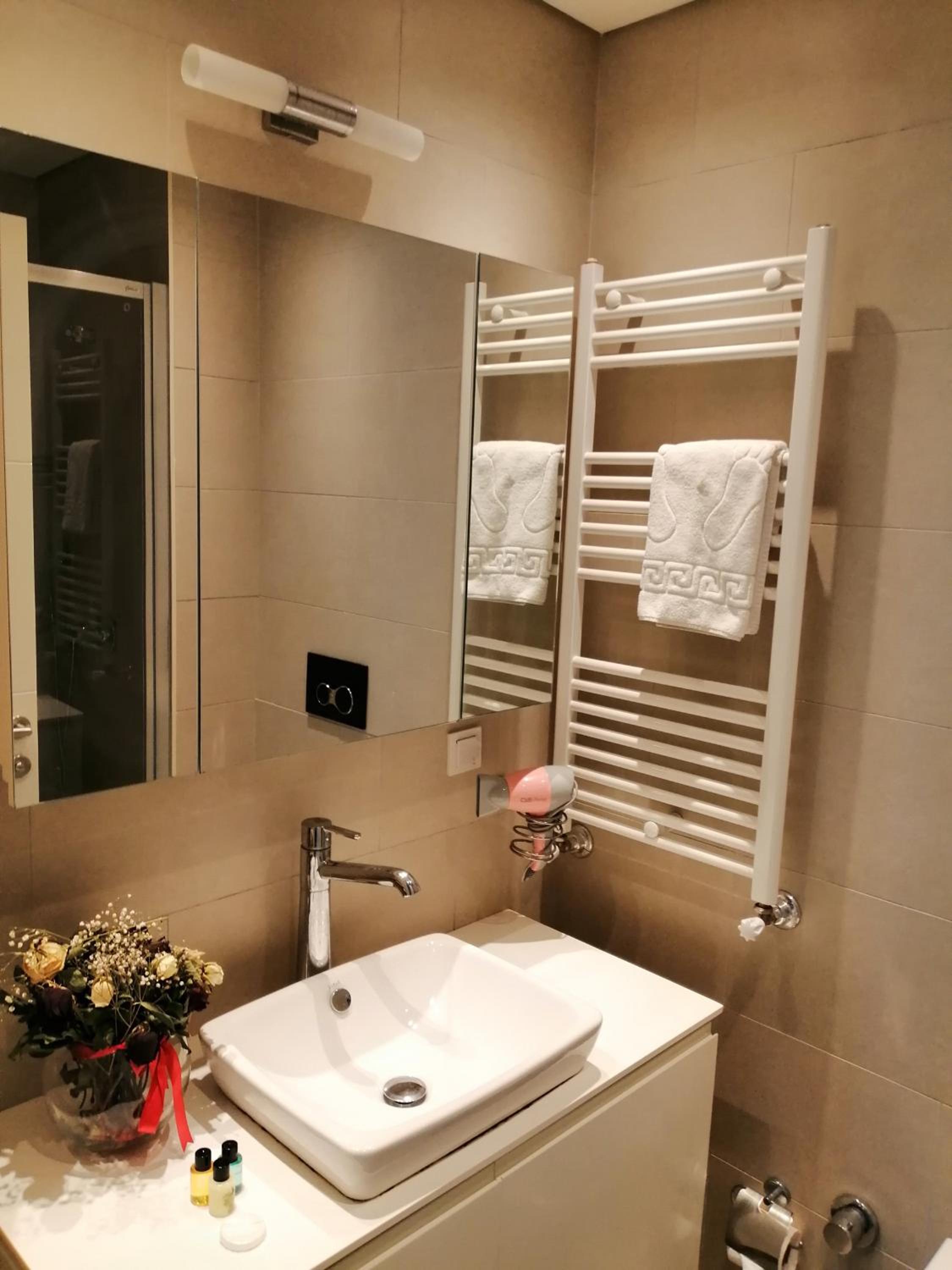 Medproper Suites - Image 15