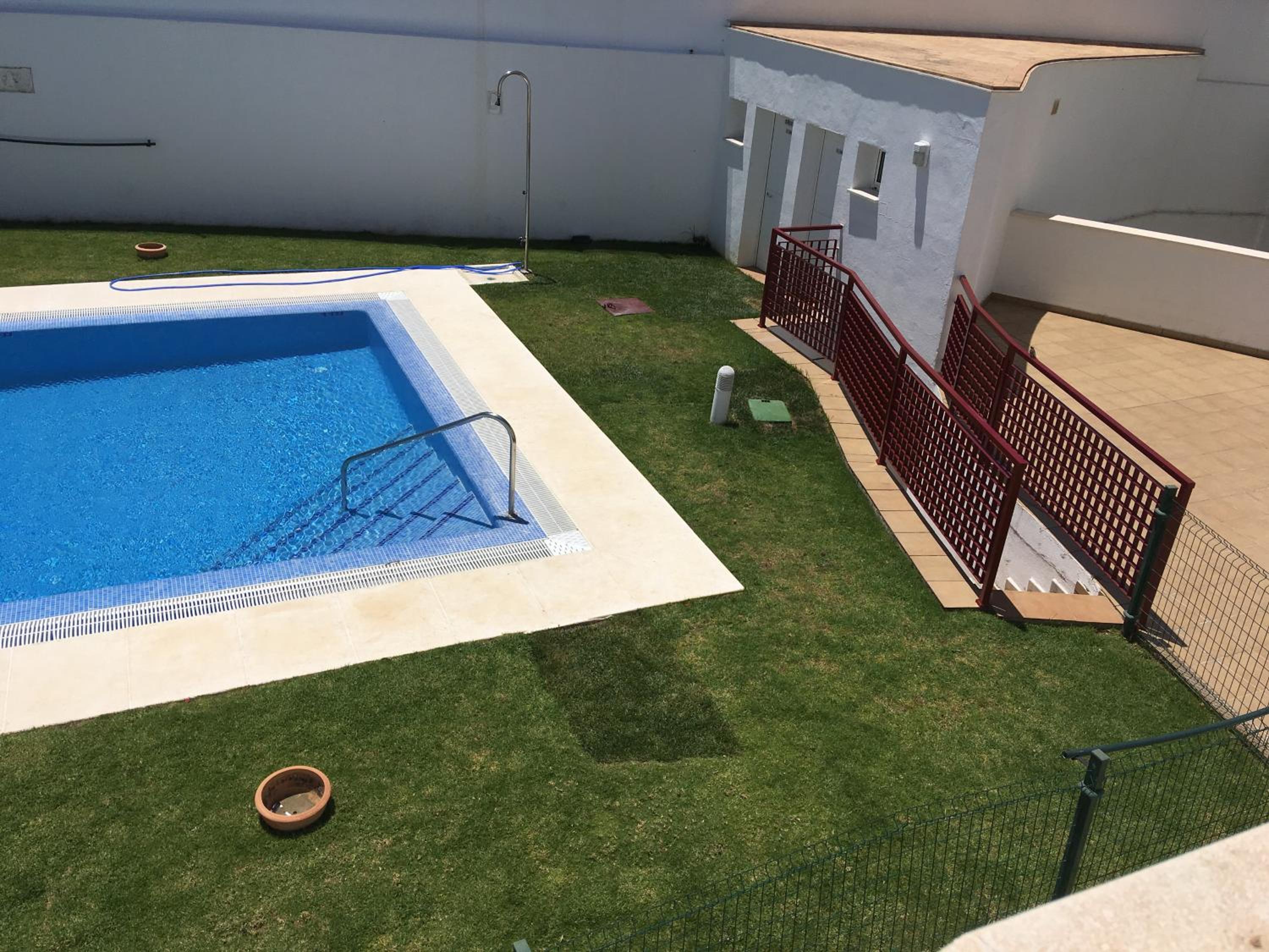 Ático Premium Conil con 2 terrazas, parking, piscina, Aire Ac y WIFI -SOLO FAMILIAS Y PAREJAS- view 5